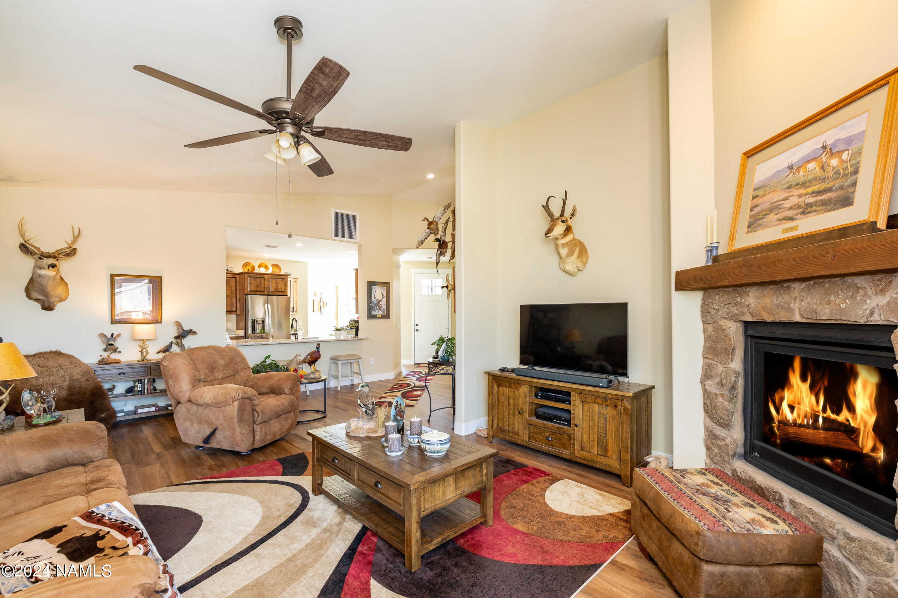 663 W Brookline Loop