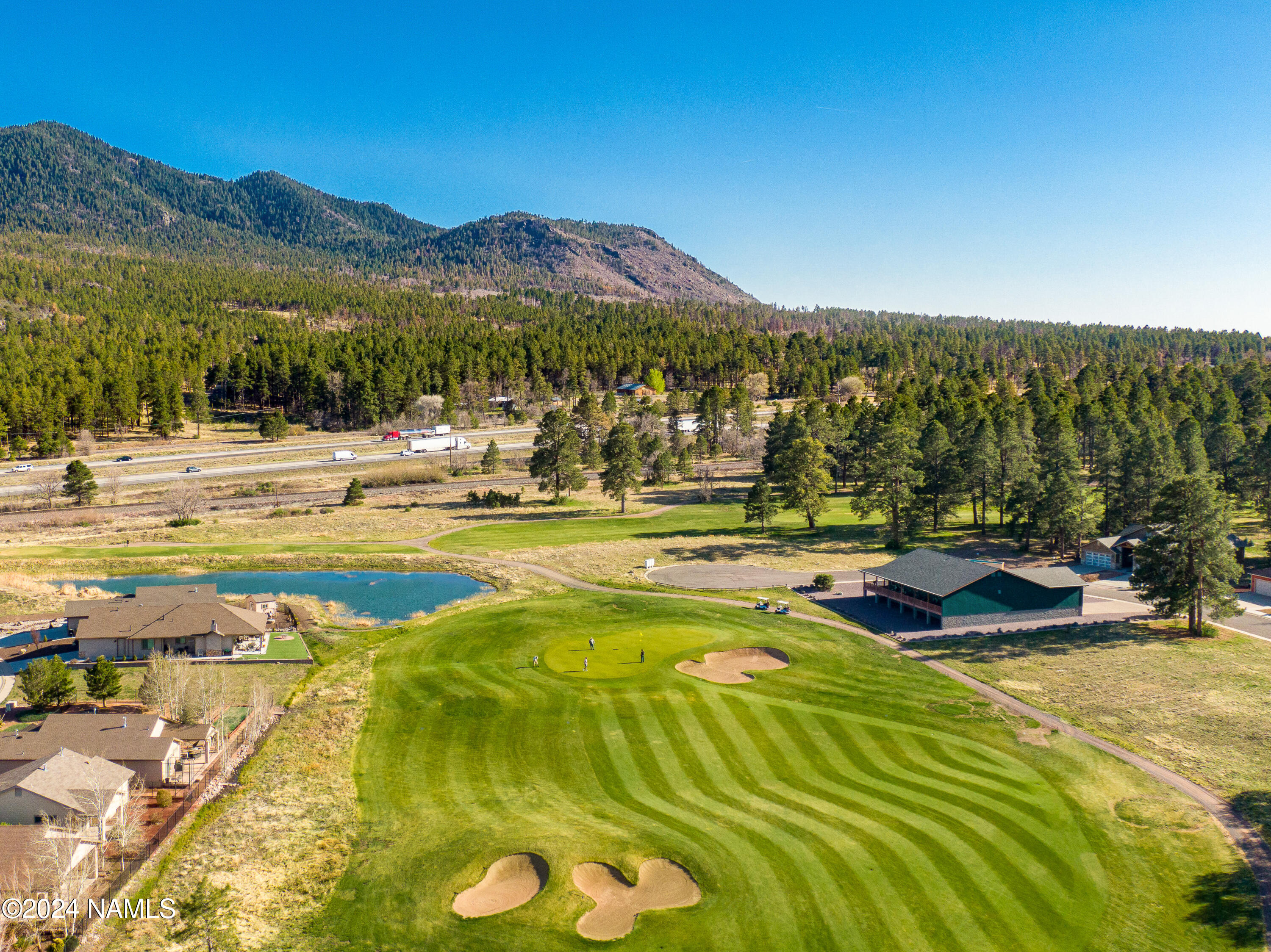 663 W Brookline Loop