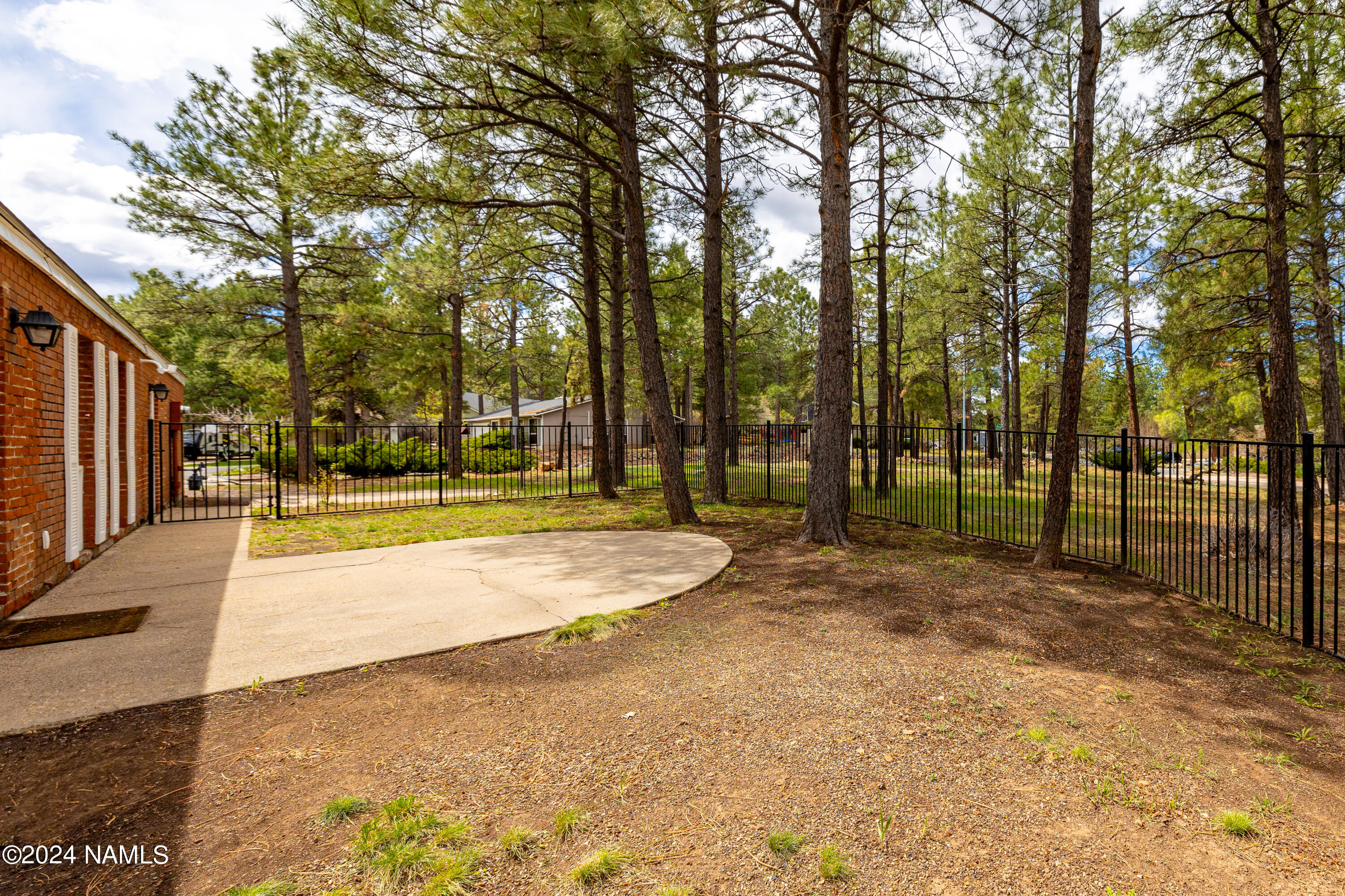 4450 N Country Club Drive