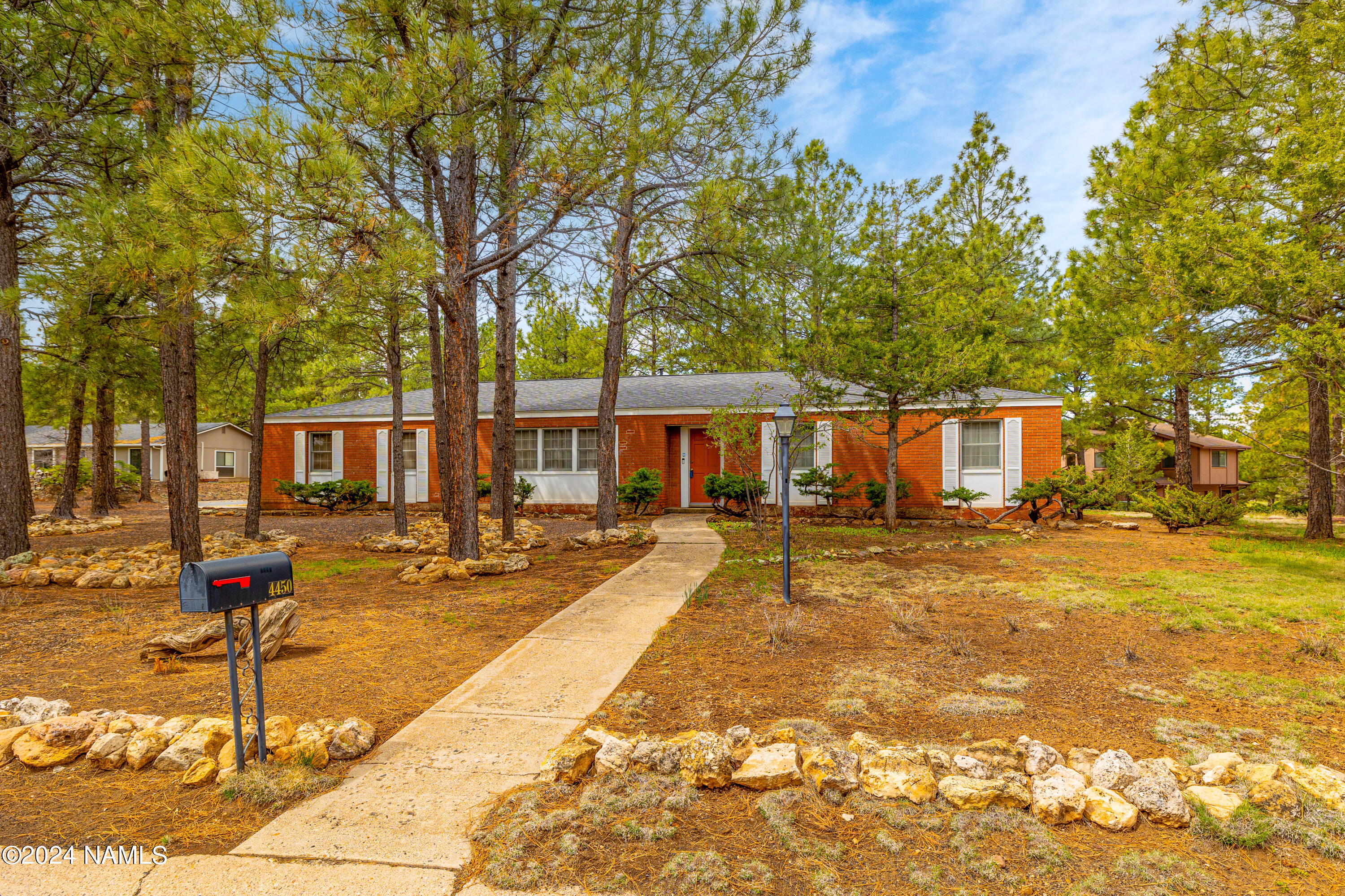 4450 N Country Club Drive