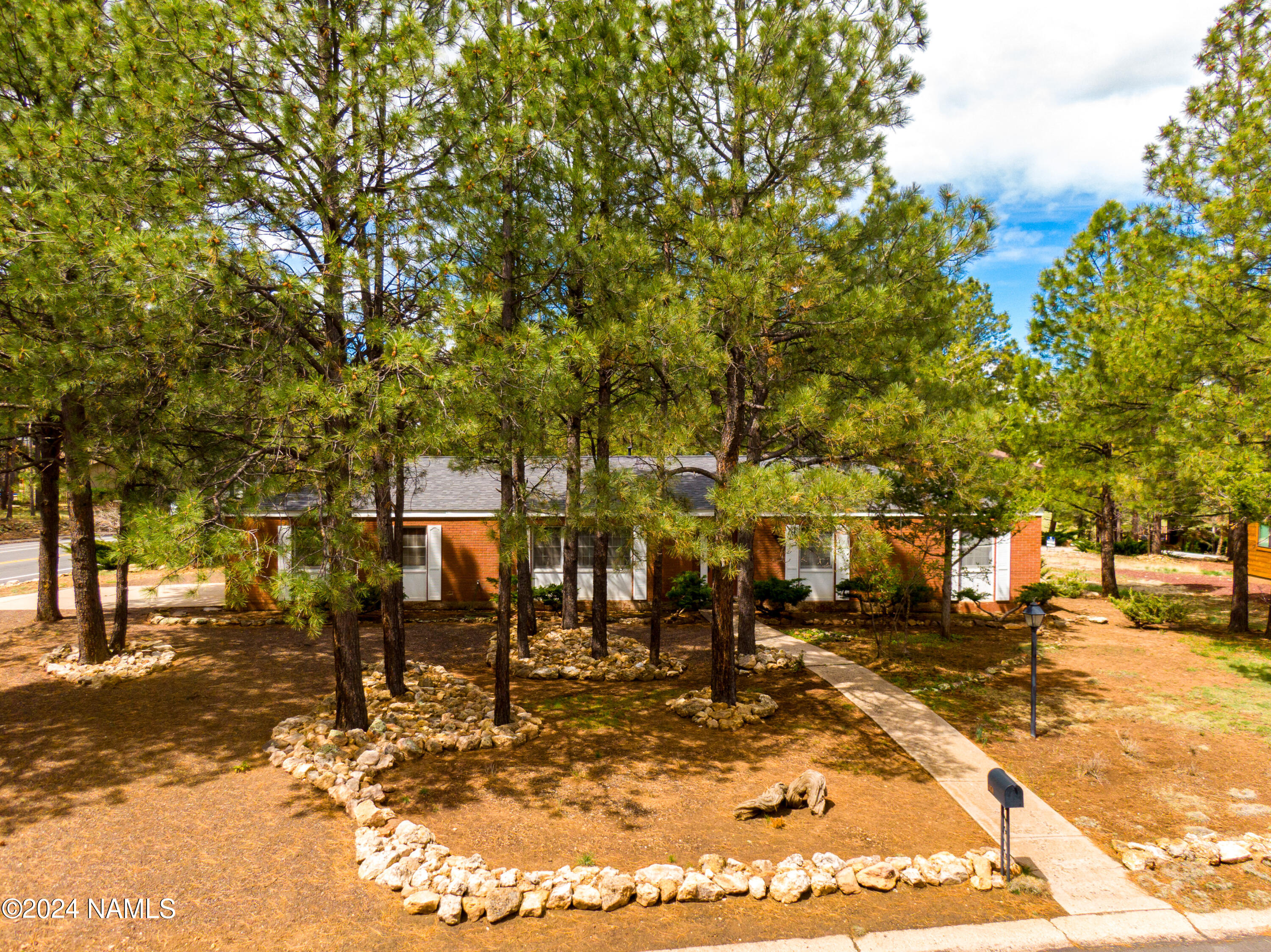 4450 N Country Club Drive