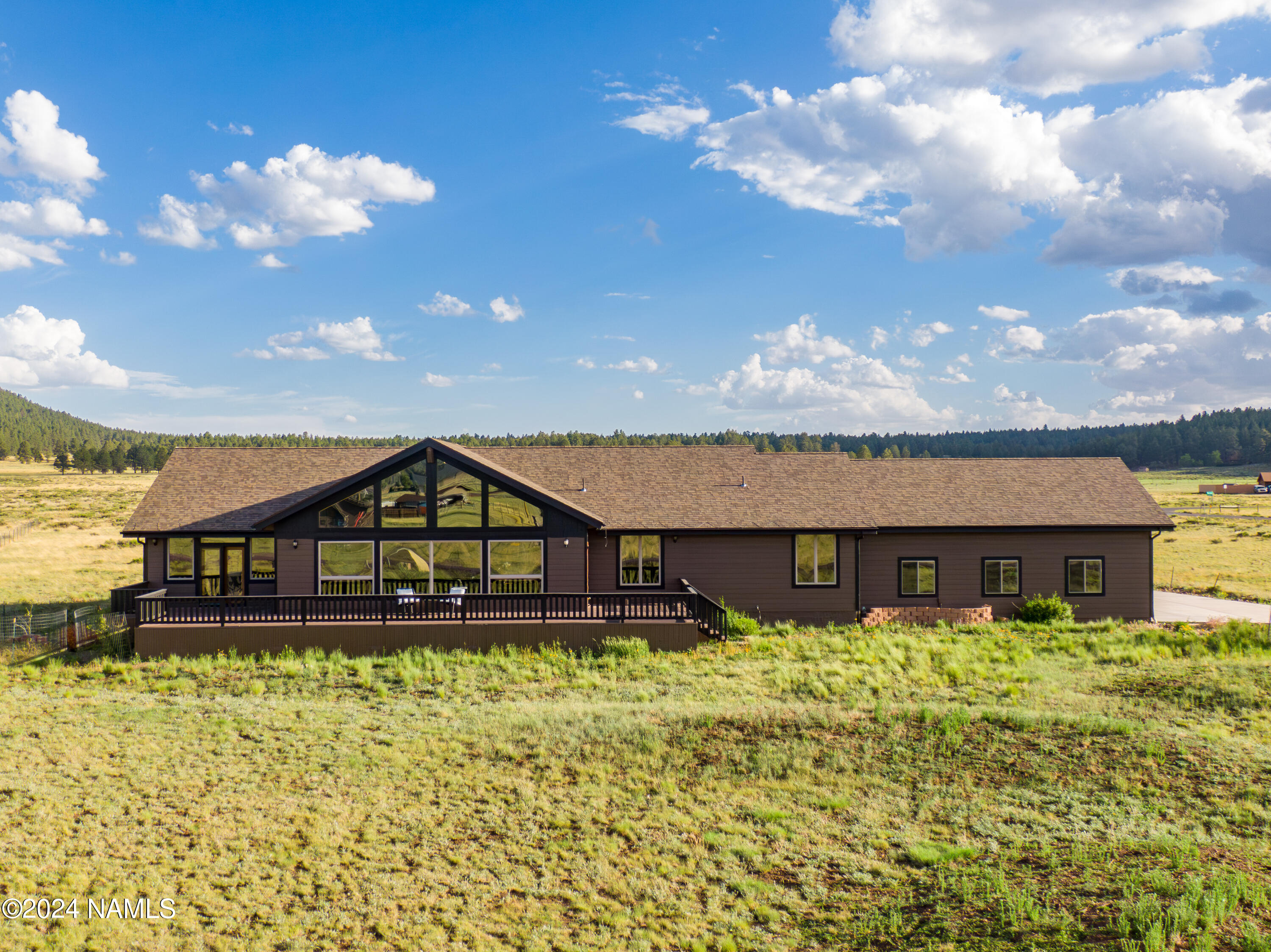 8607 W Roundup Trail