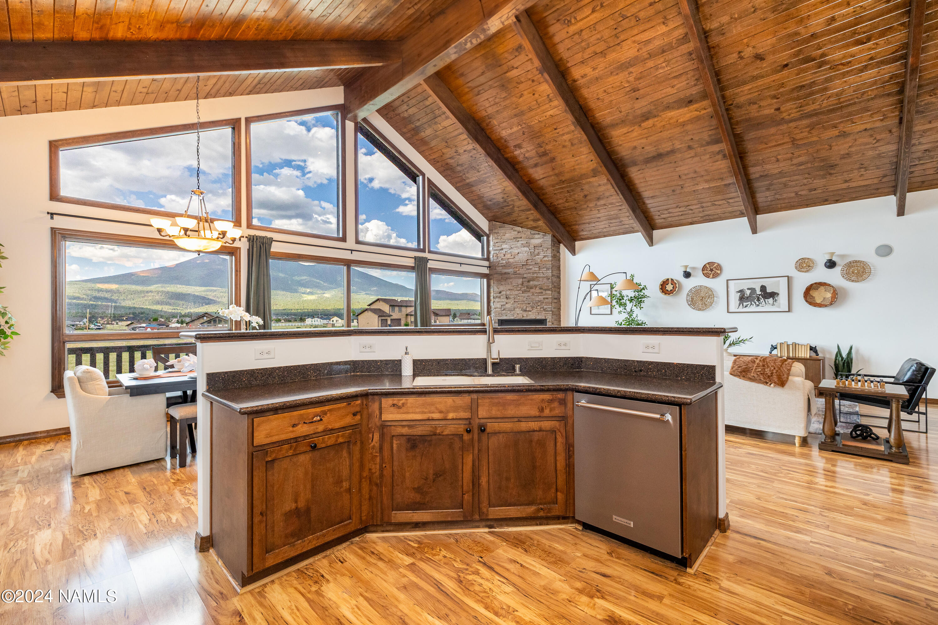 8607 W Roundup Trail