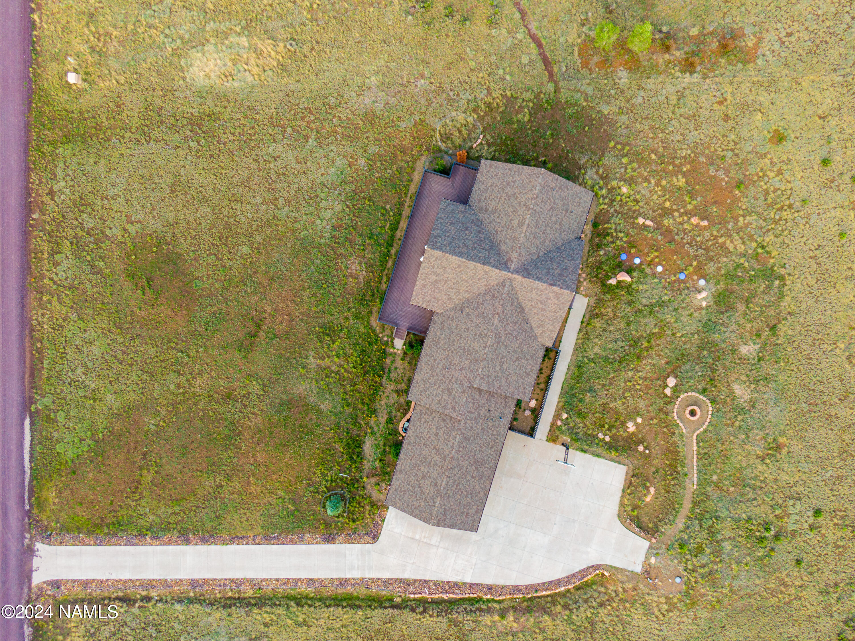 8607 W Roundup Trail