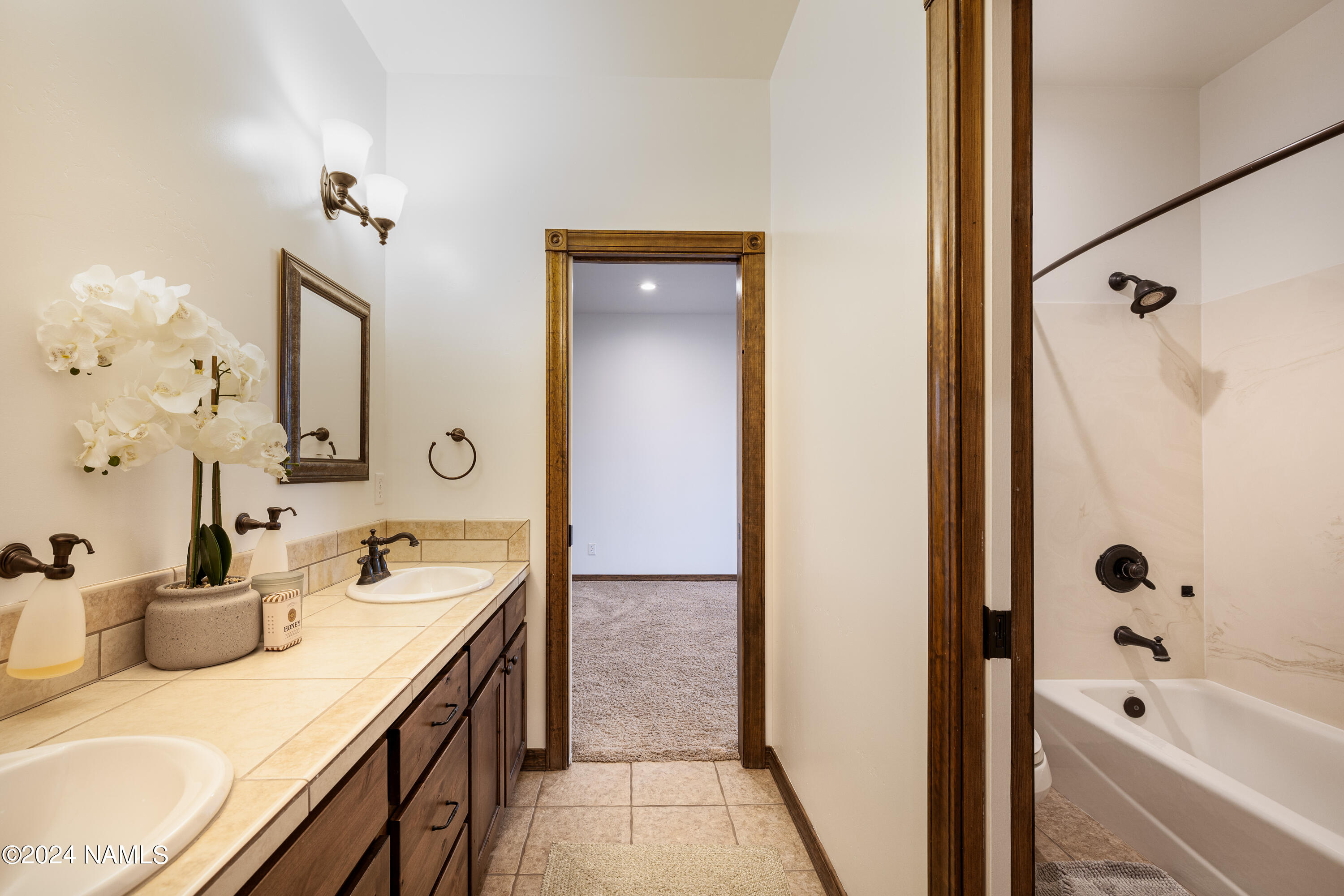 8607 W Roundup Trail