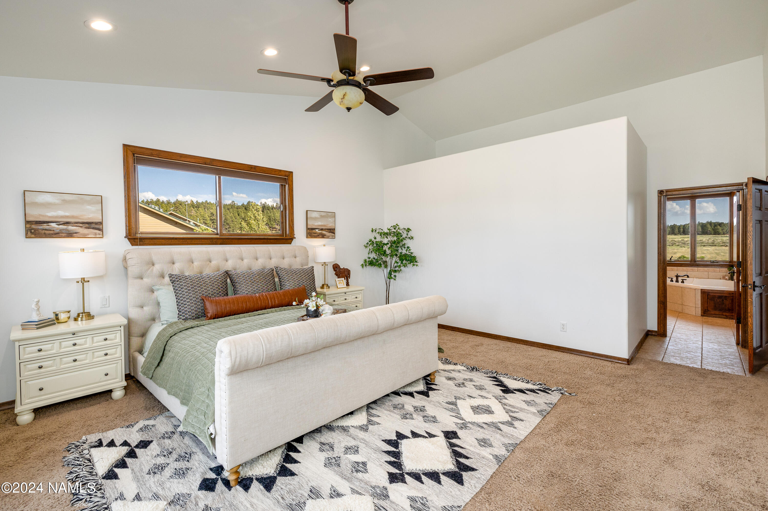 8607 W Roundup Trail