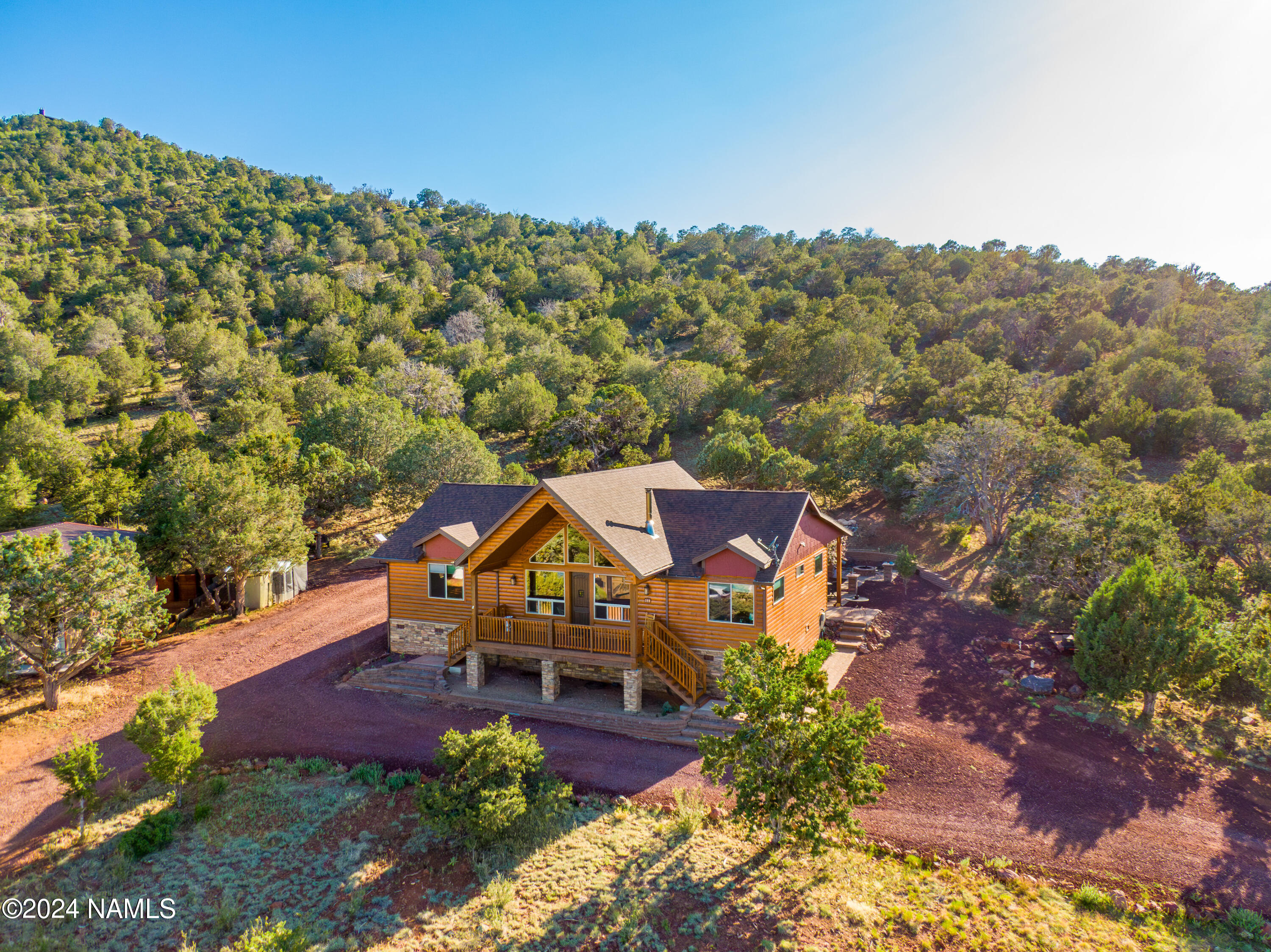 660 W Flushing Quail Road