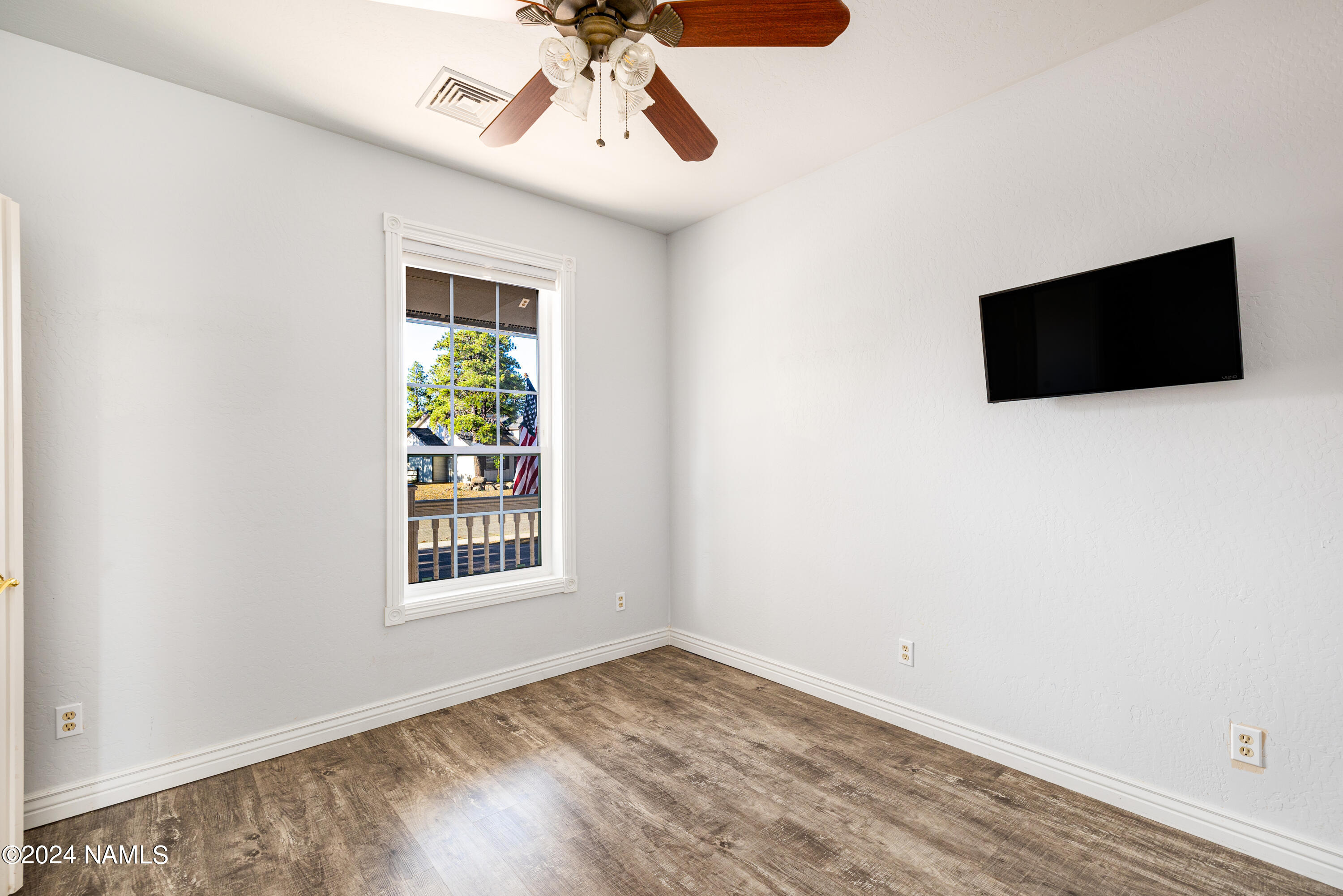 2511 W Brookhollow Drive