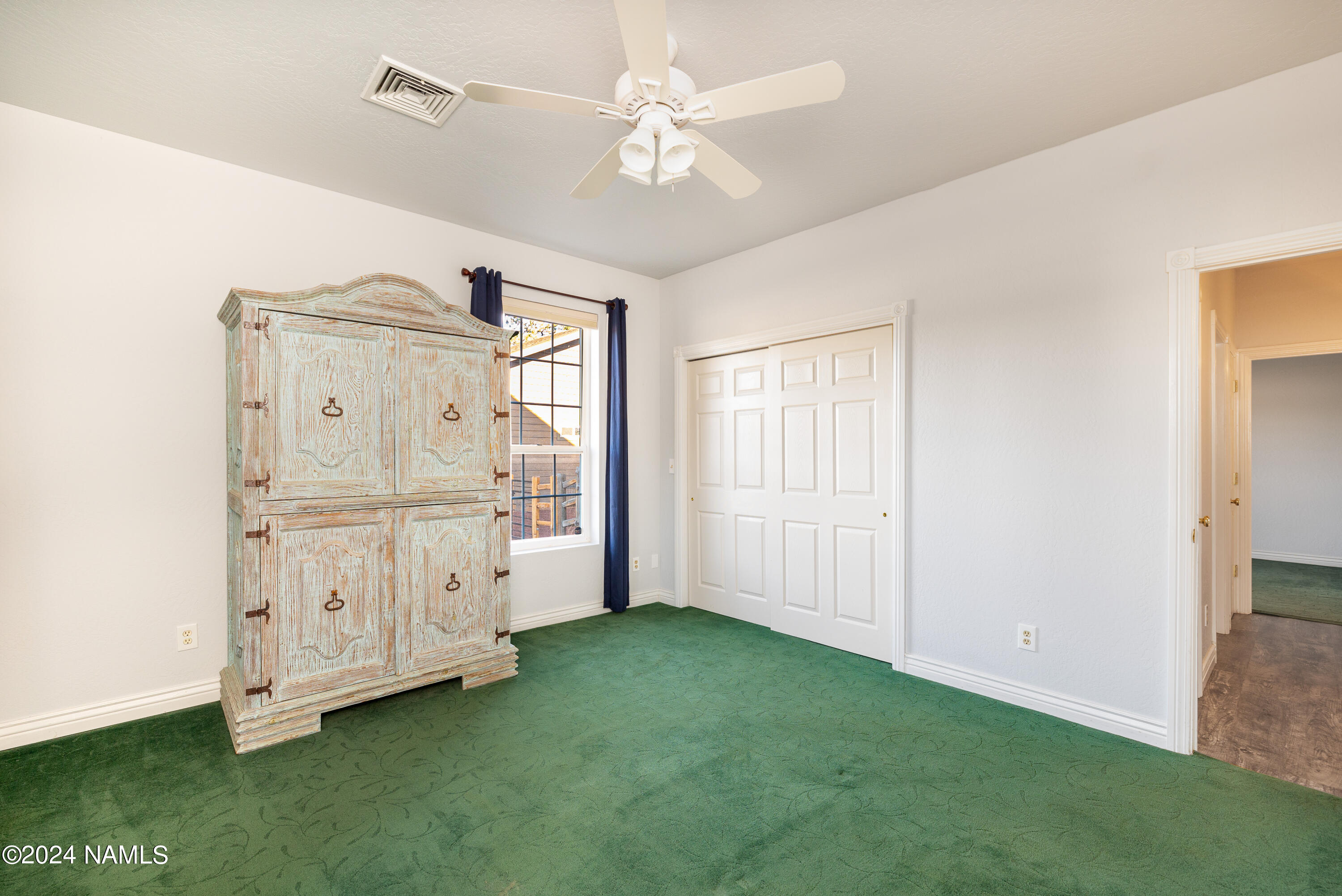 2511 W Brookhollow Drive