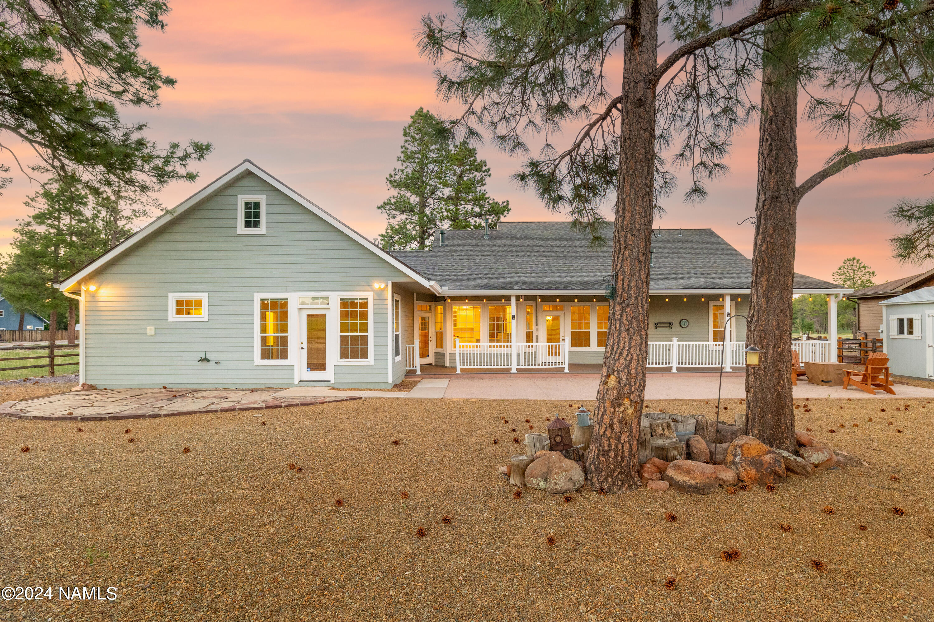 2511 W Brookhollow Drive
