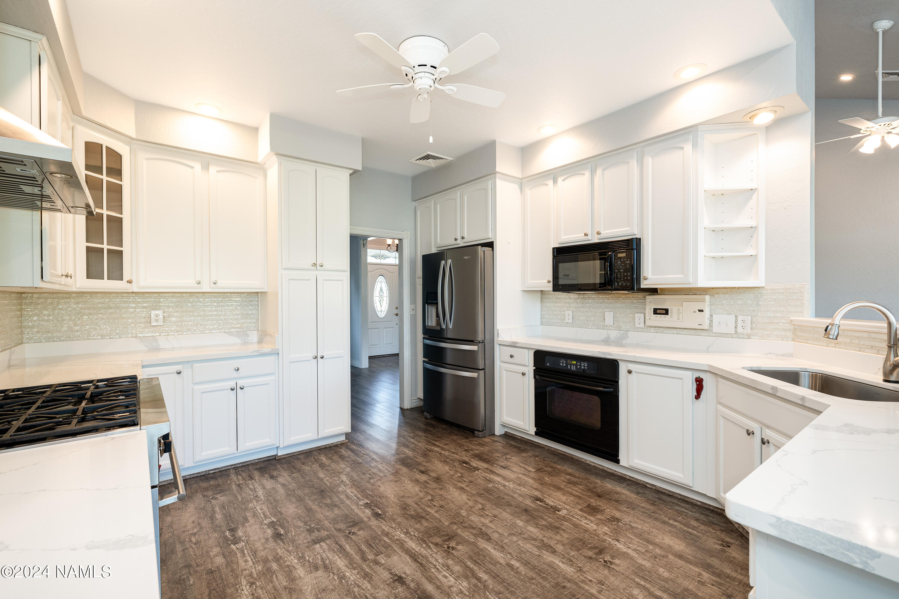2511 W Brookhollow Drive