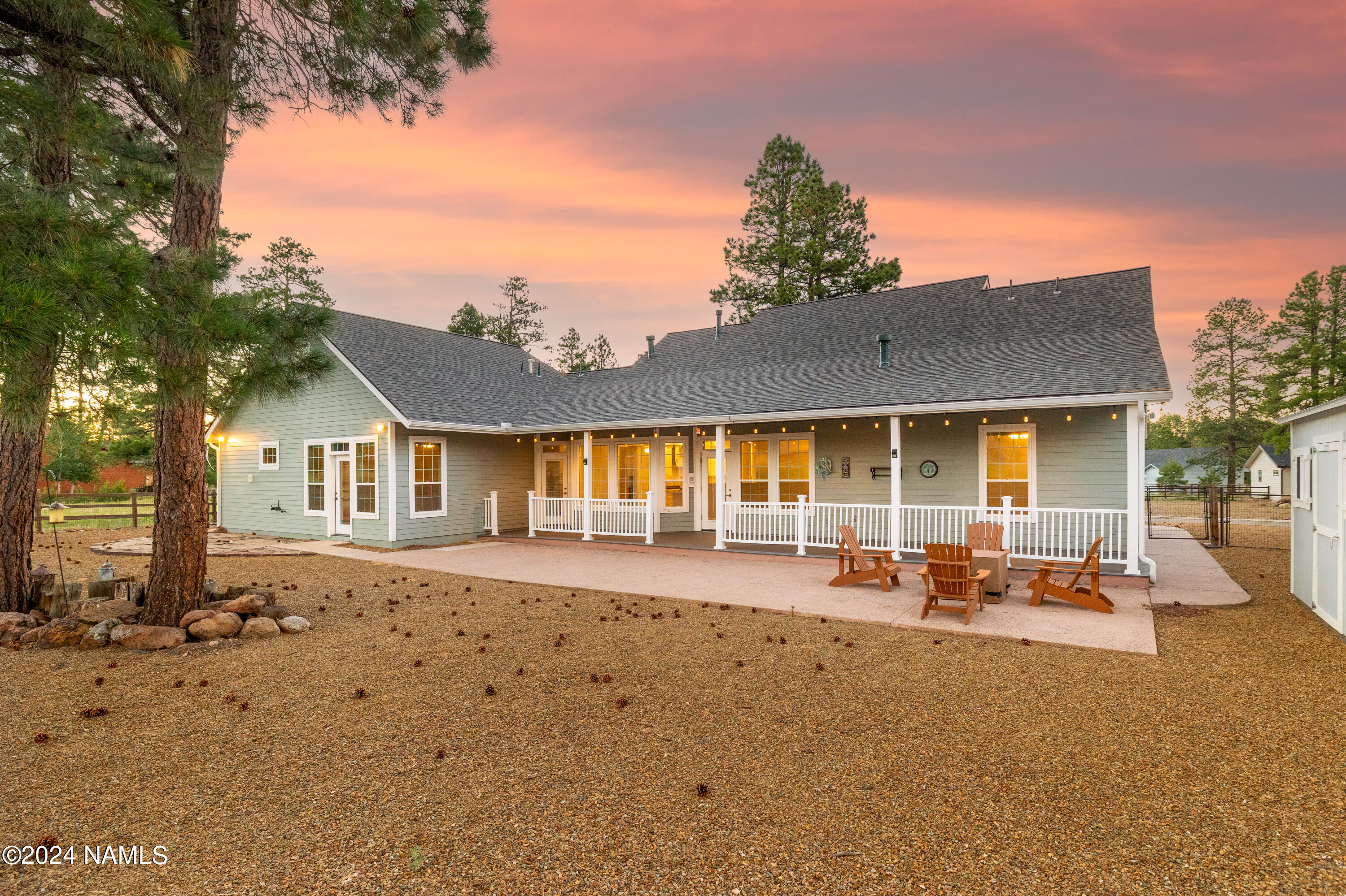 2511 W Brookhollow Drive
