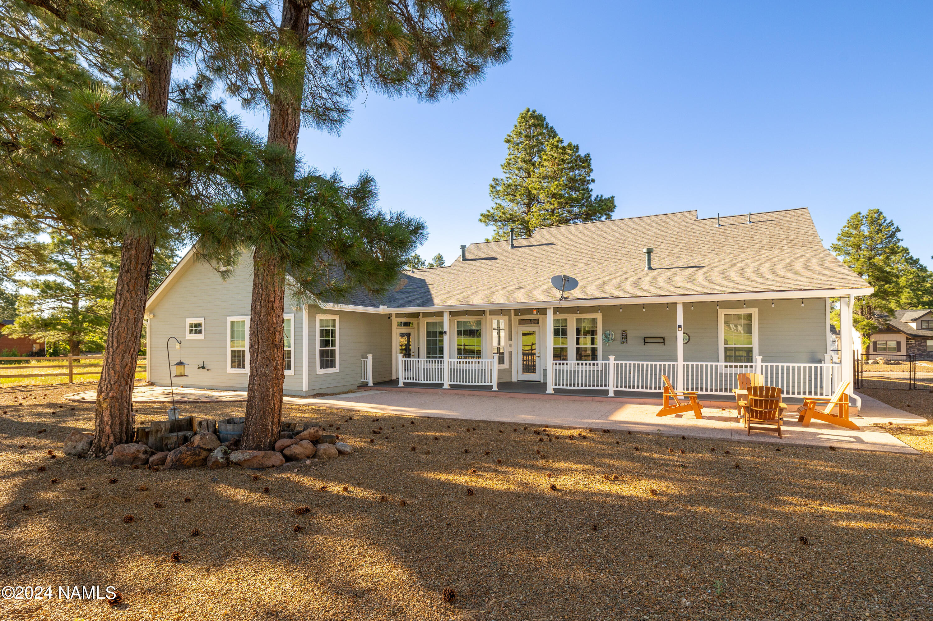 2511 W Brookhollow Drive