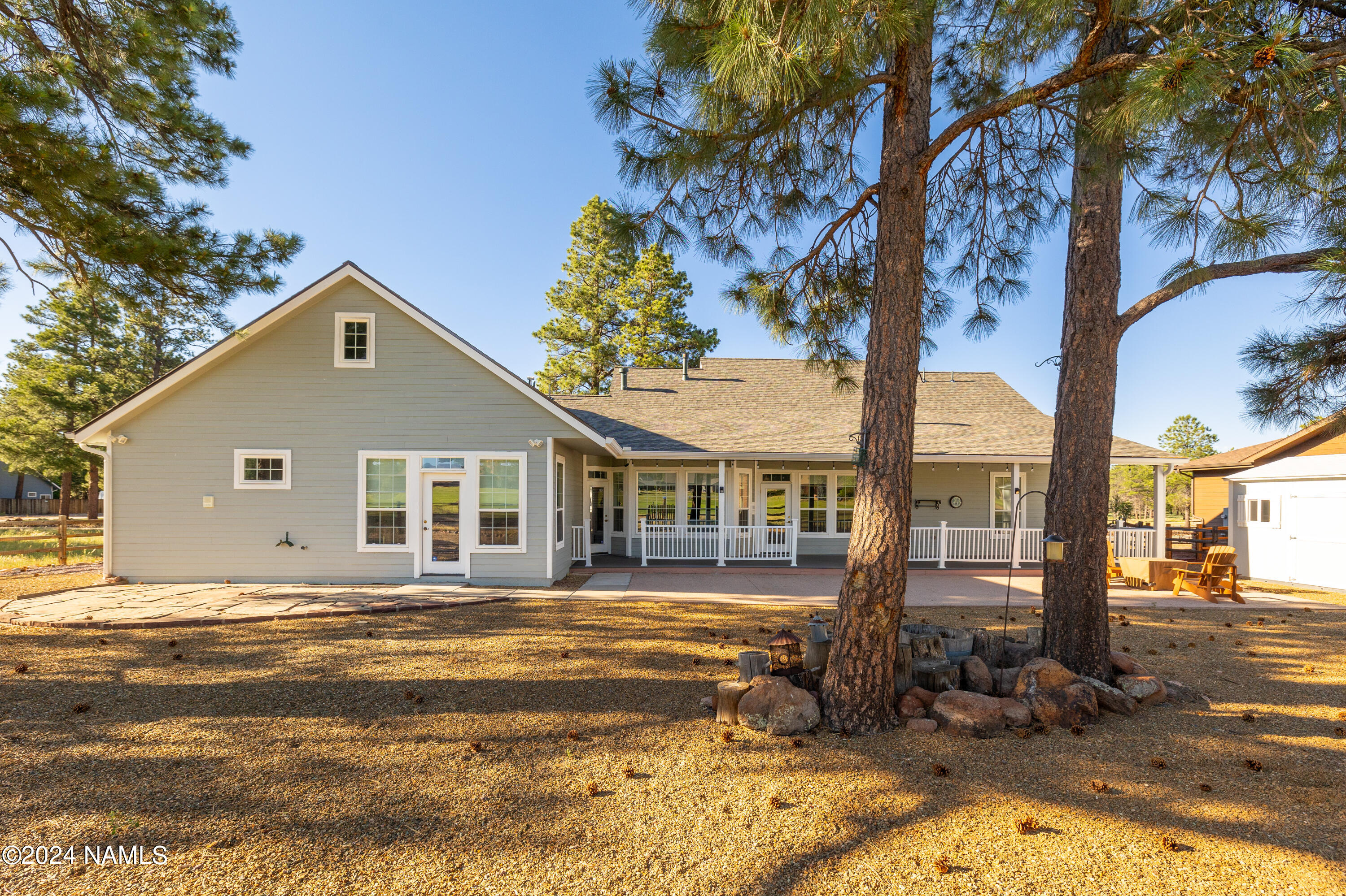 2511 W Brookhollow Drive