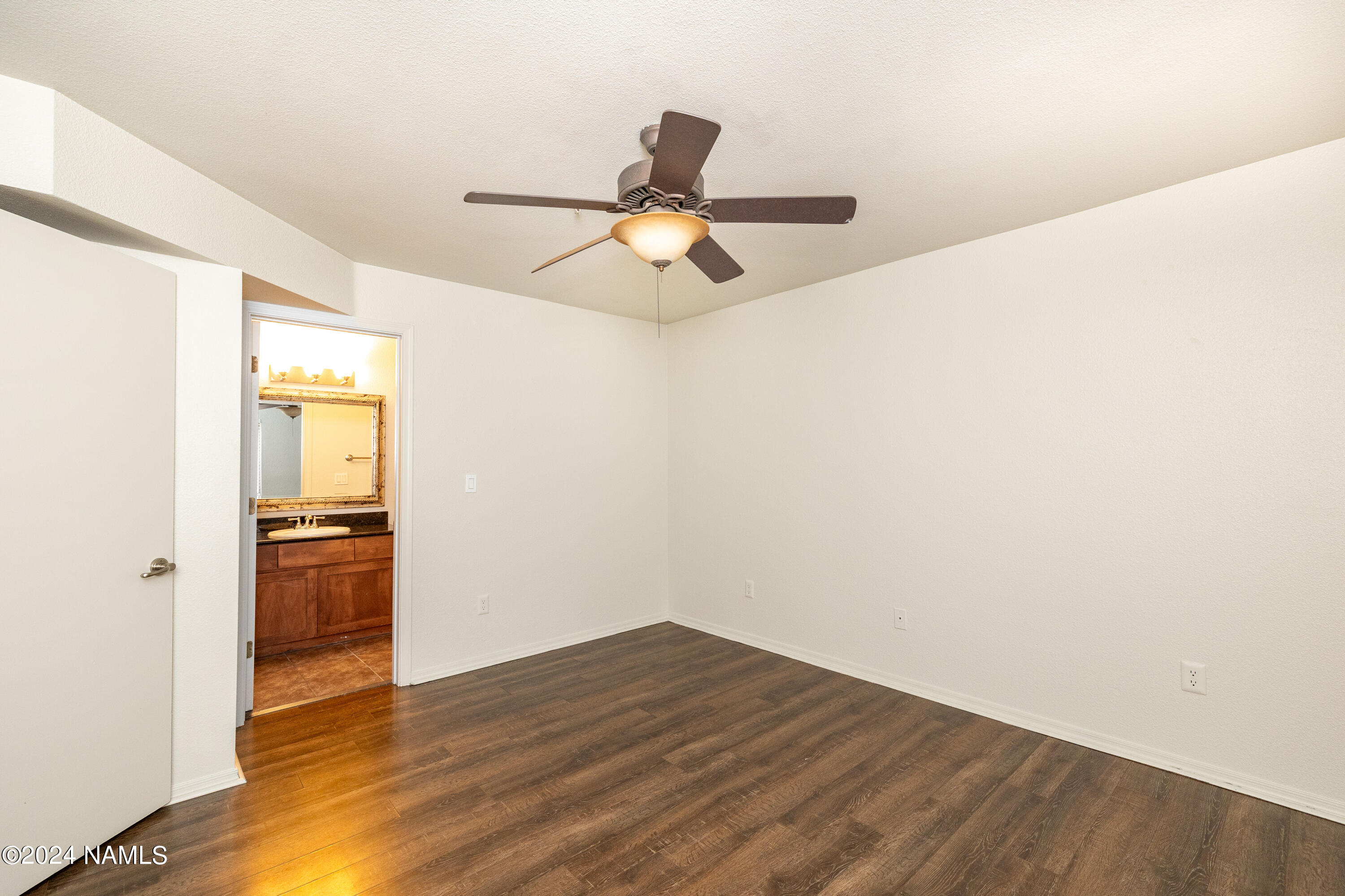 1385 W University Avenue, 148