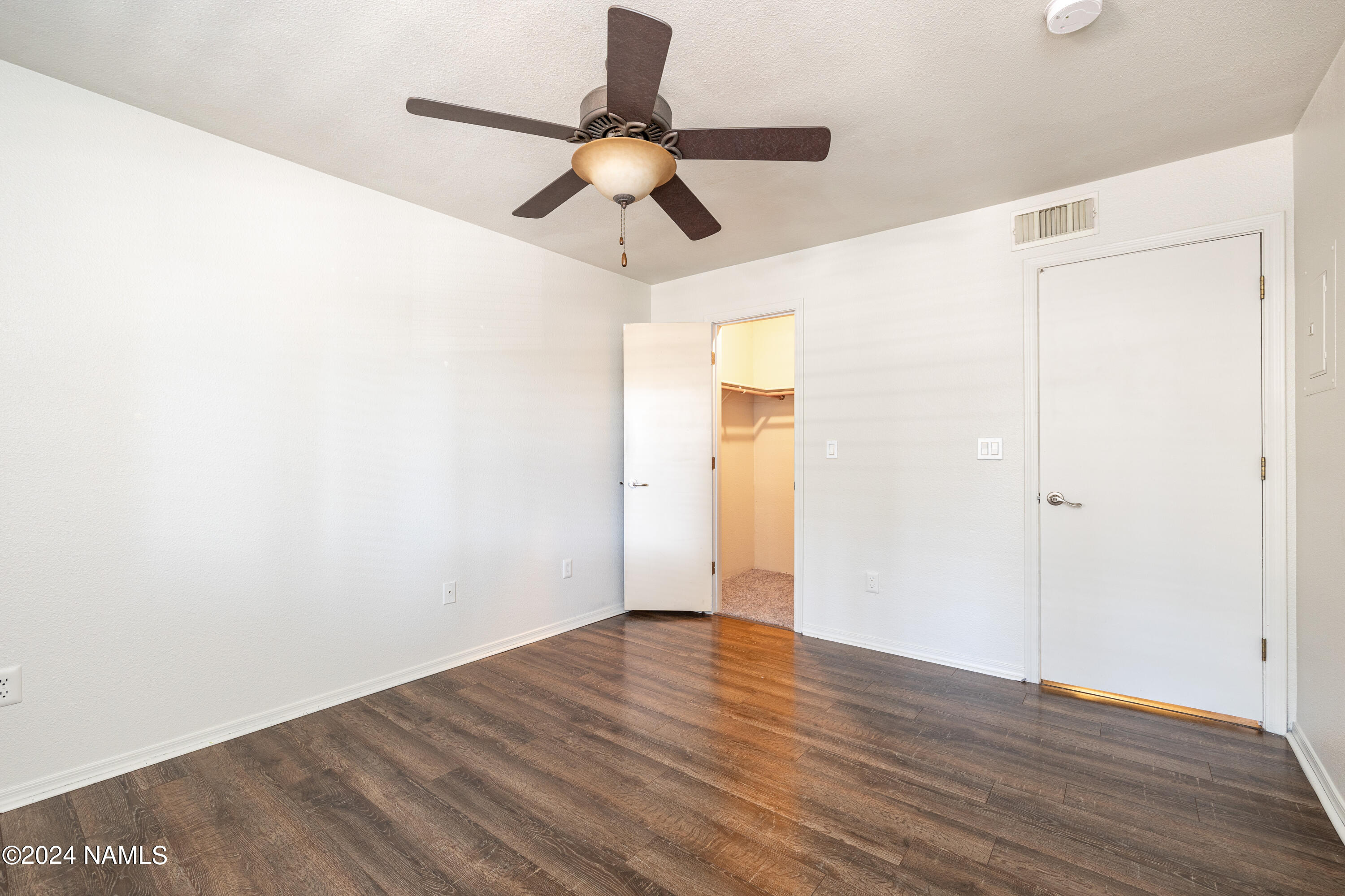 1385 W University Avenue, 148