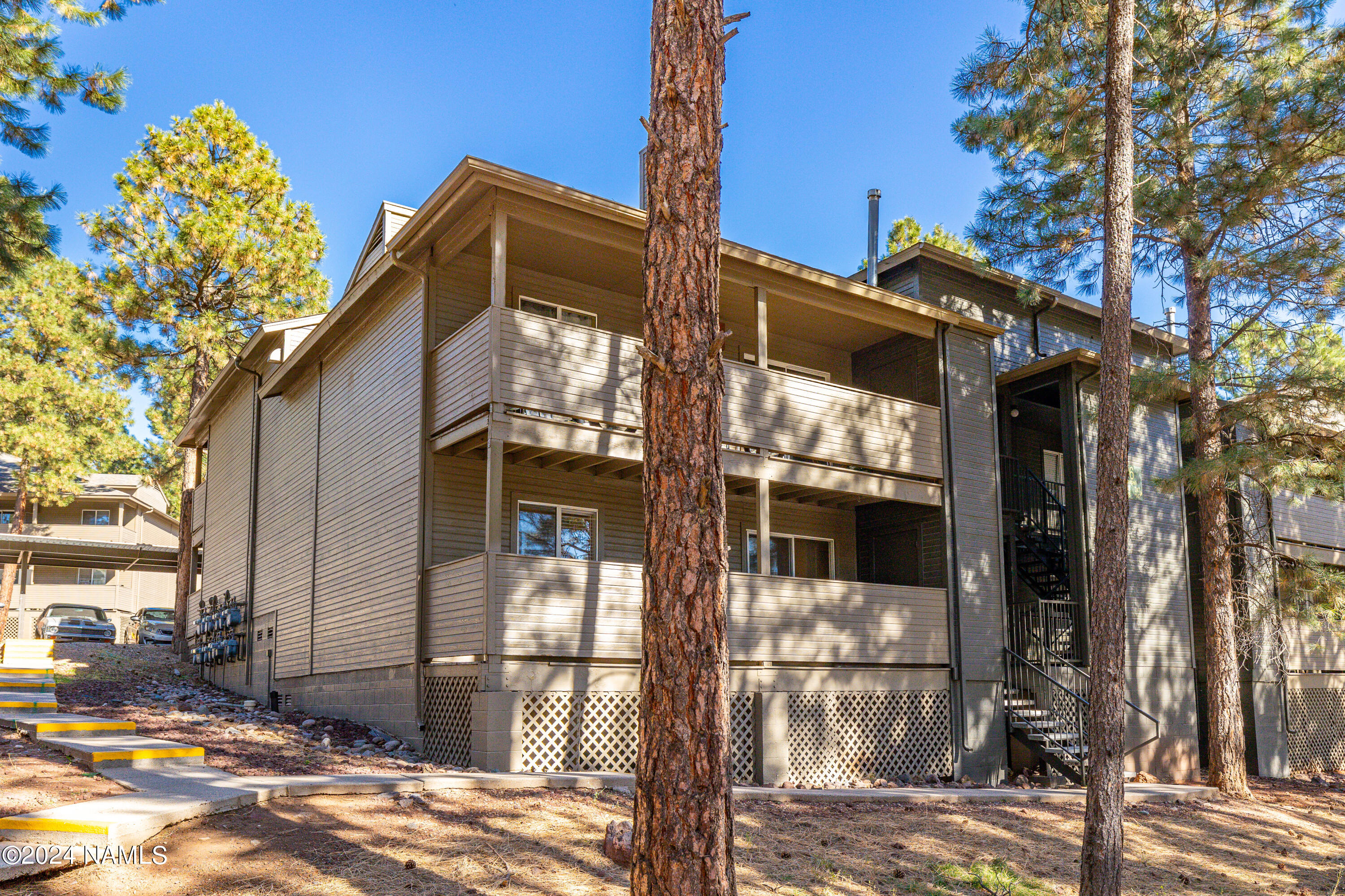 1385 W University Avenue, 148