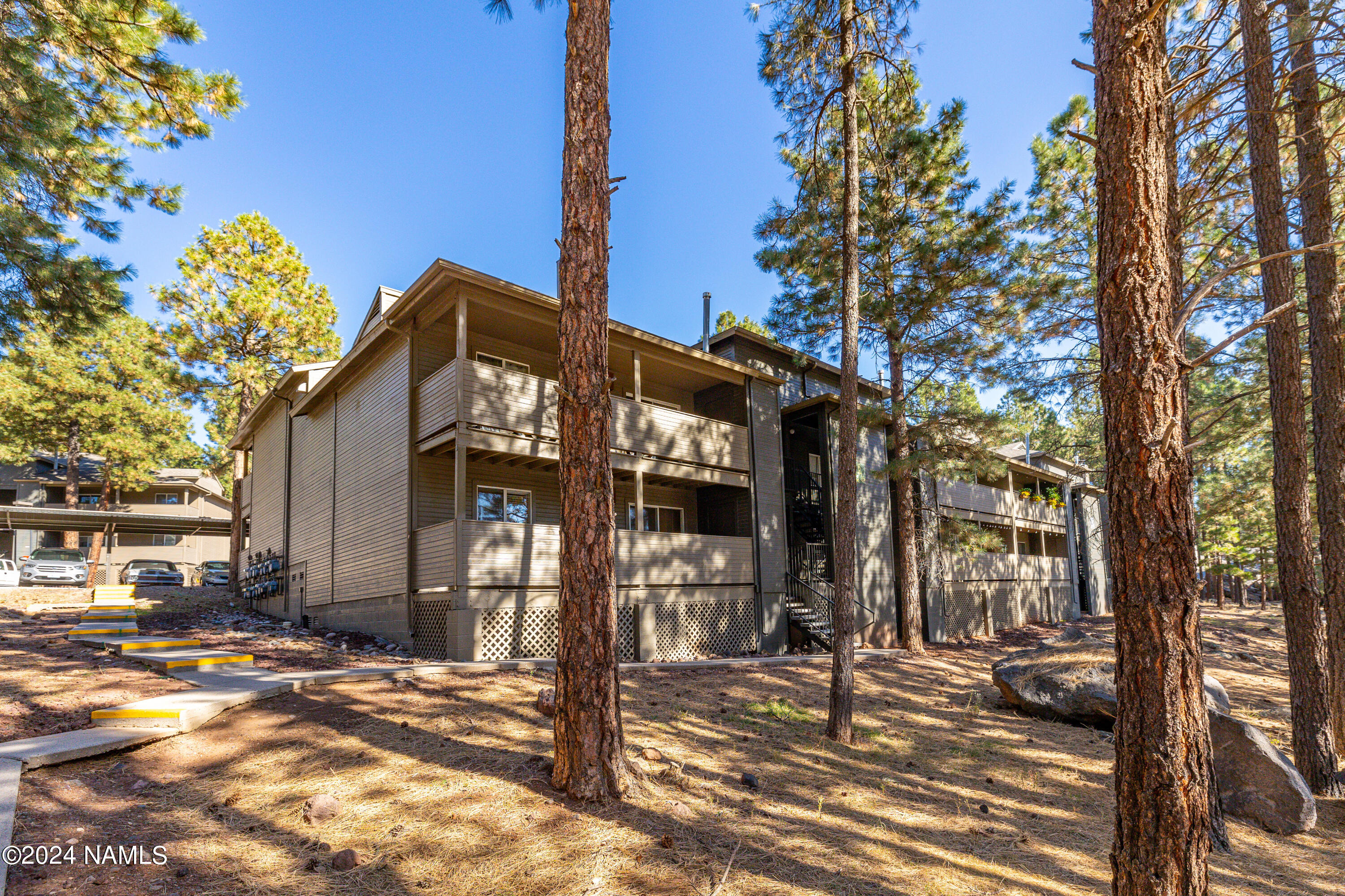 1385 W University Avenue, 148