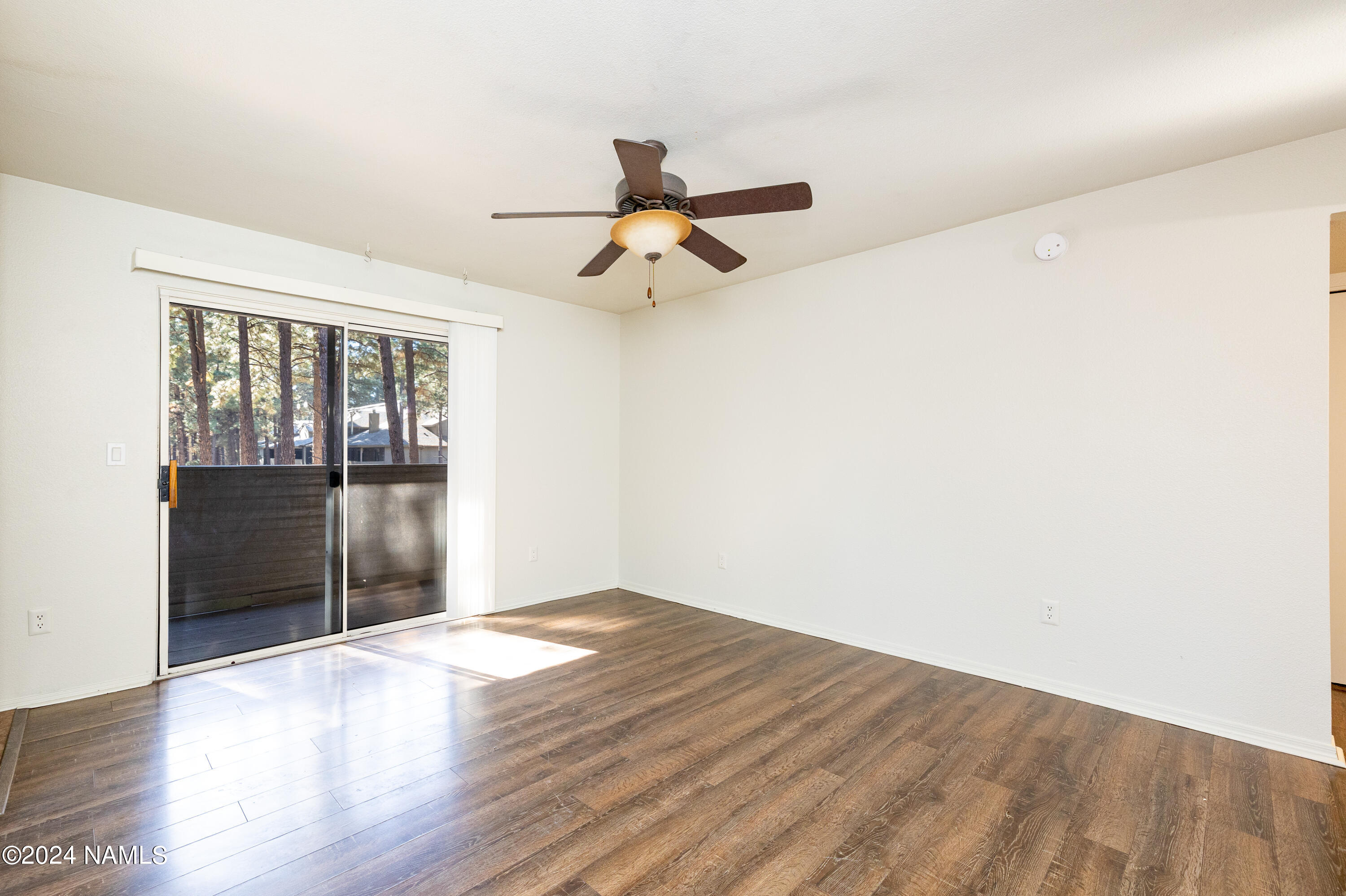 1385 W University Avenue, 148