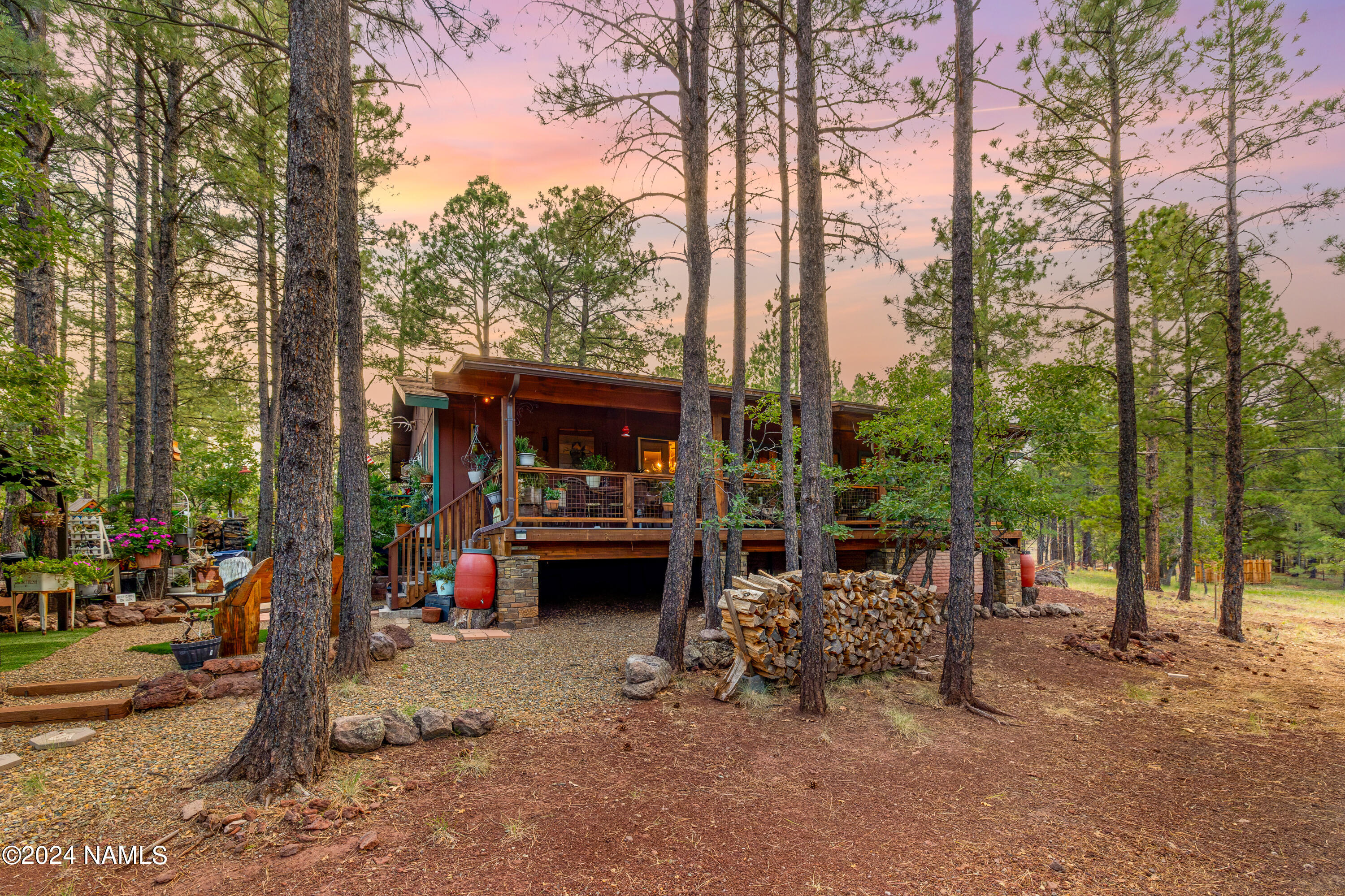354 S Wilderness Trail