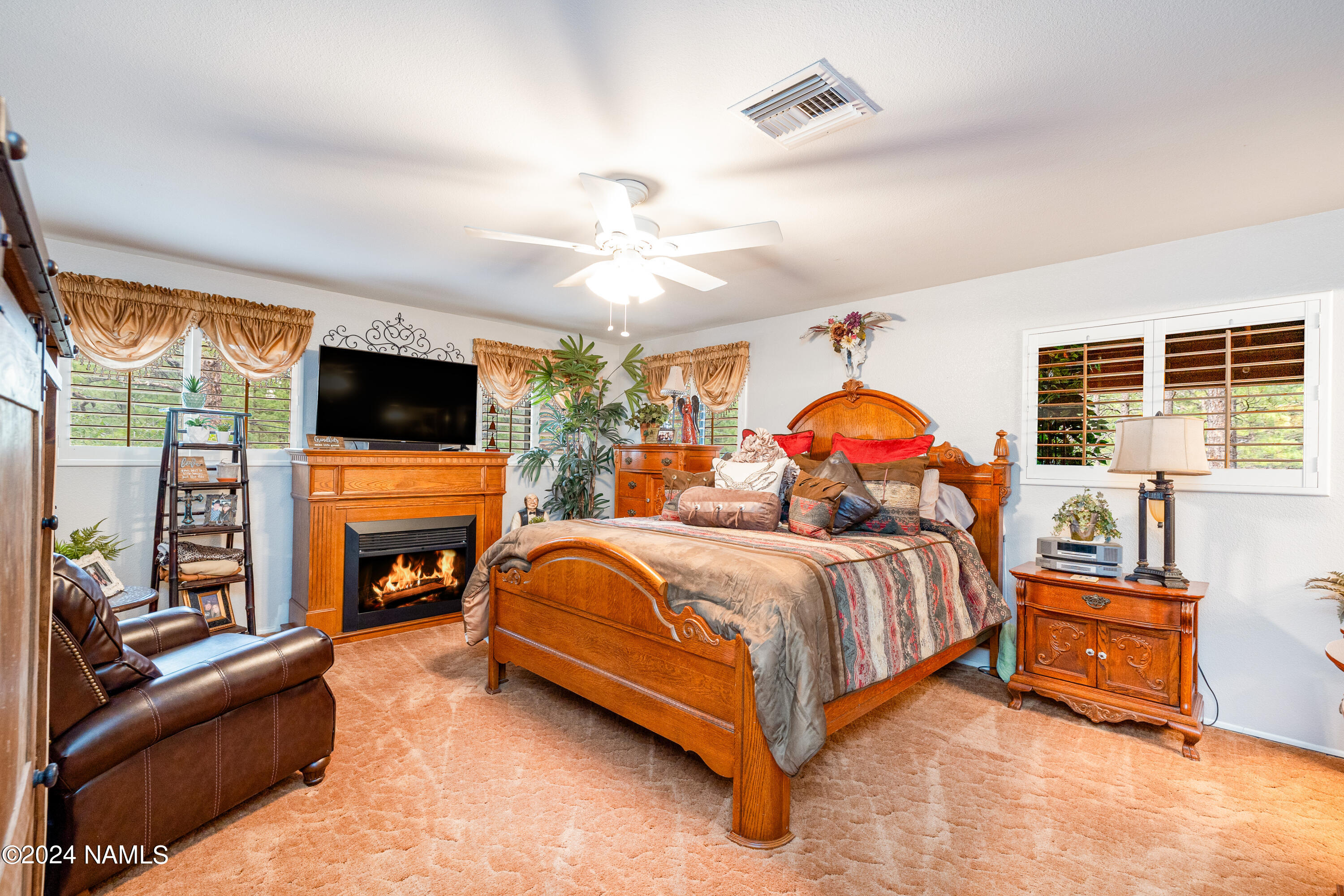 354 S Wilderness Trail