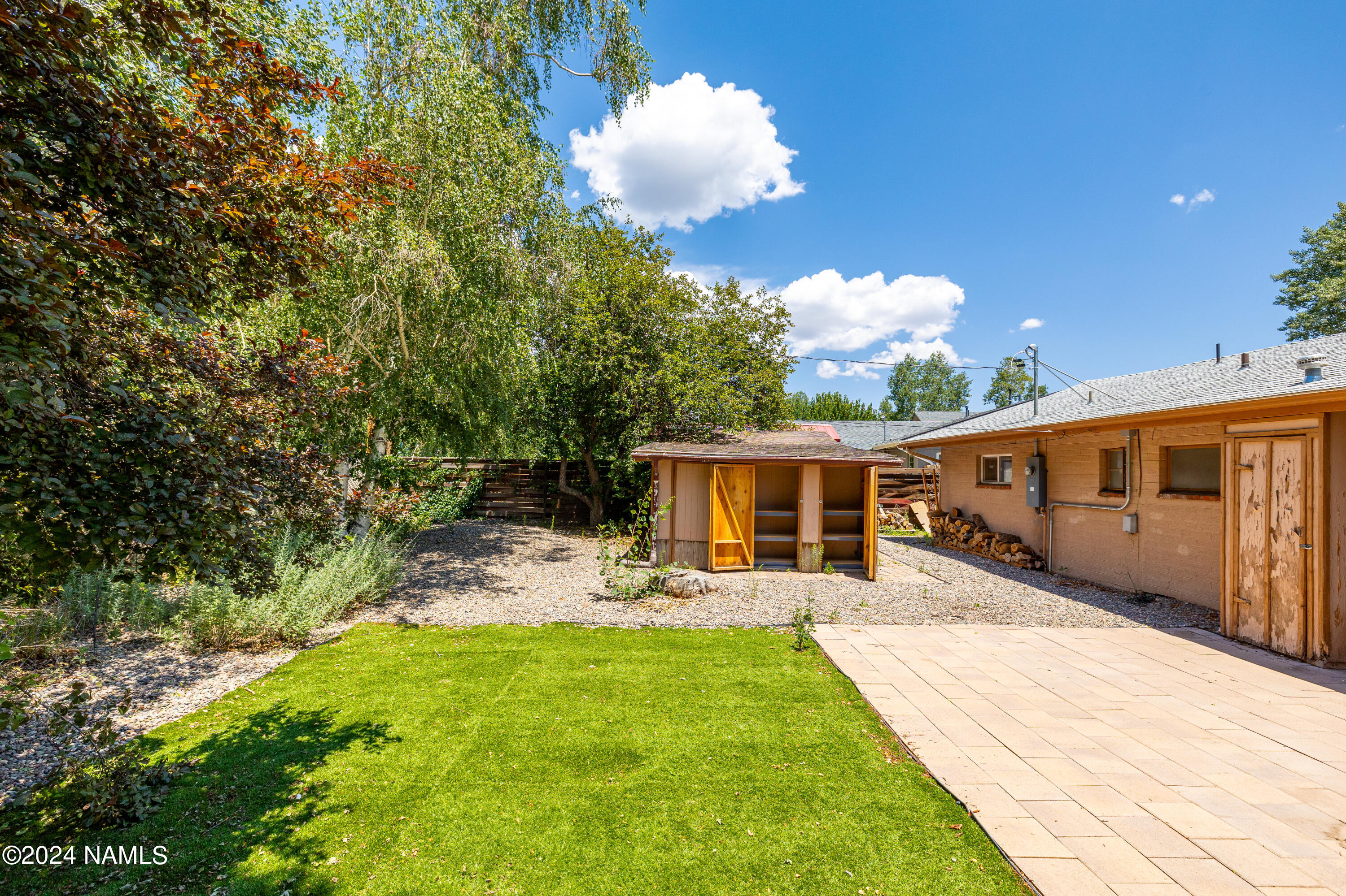 1309 N Navajo Drive