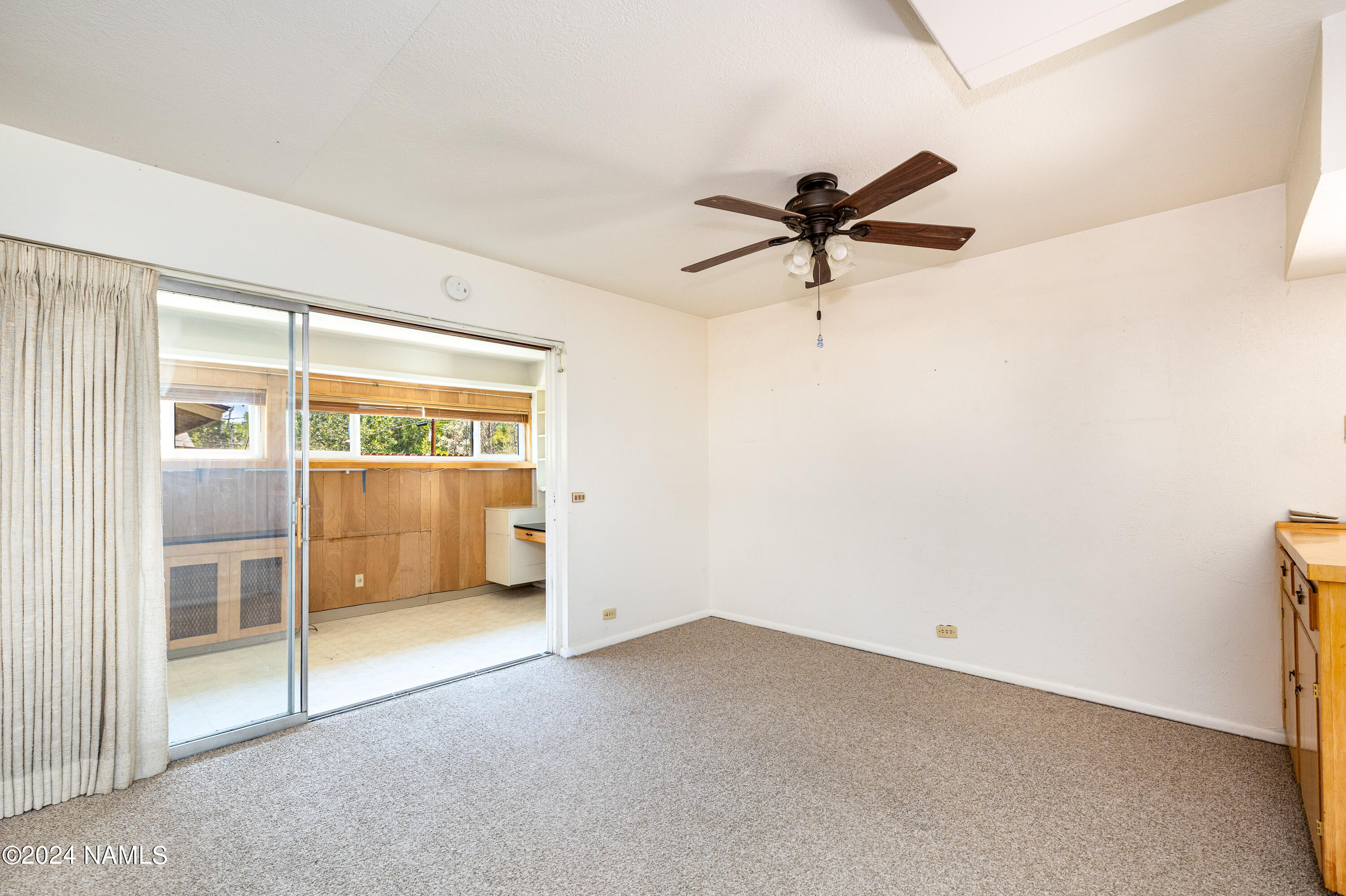 1309 N Navajo Drive