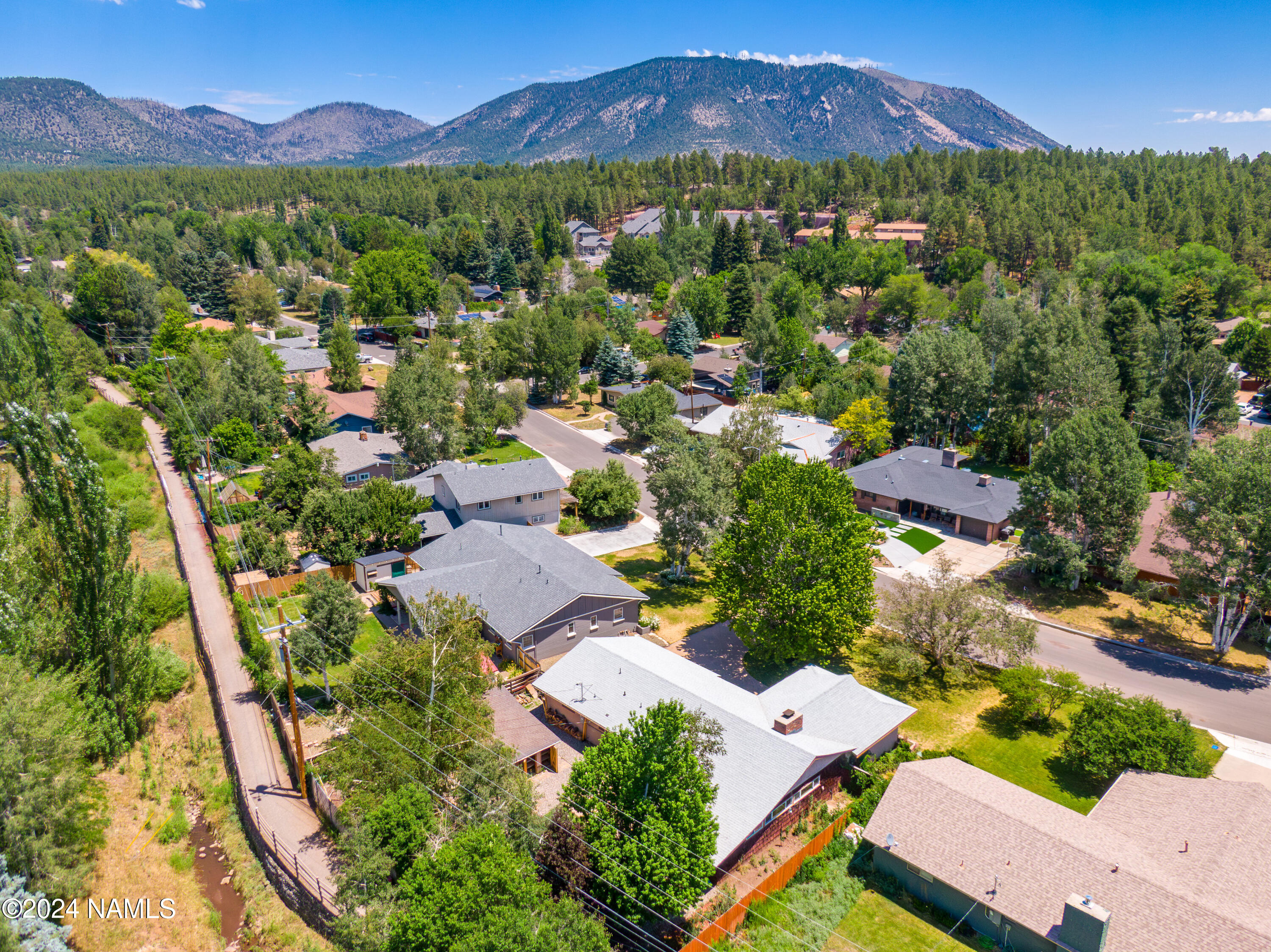 1309 N Navajo Drive