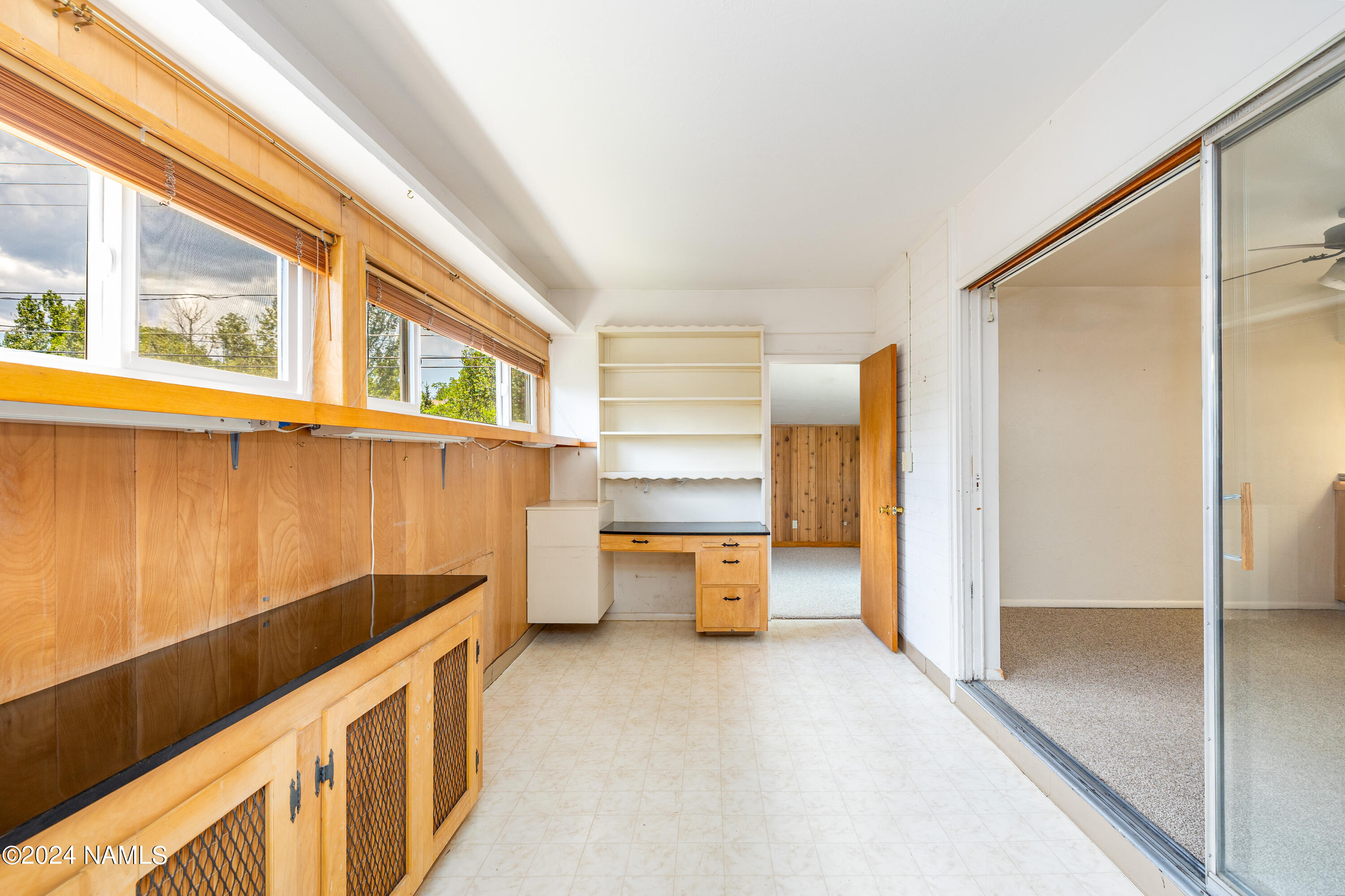 1309 N Navajo Drive