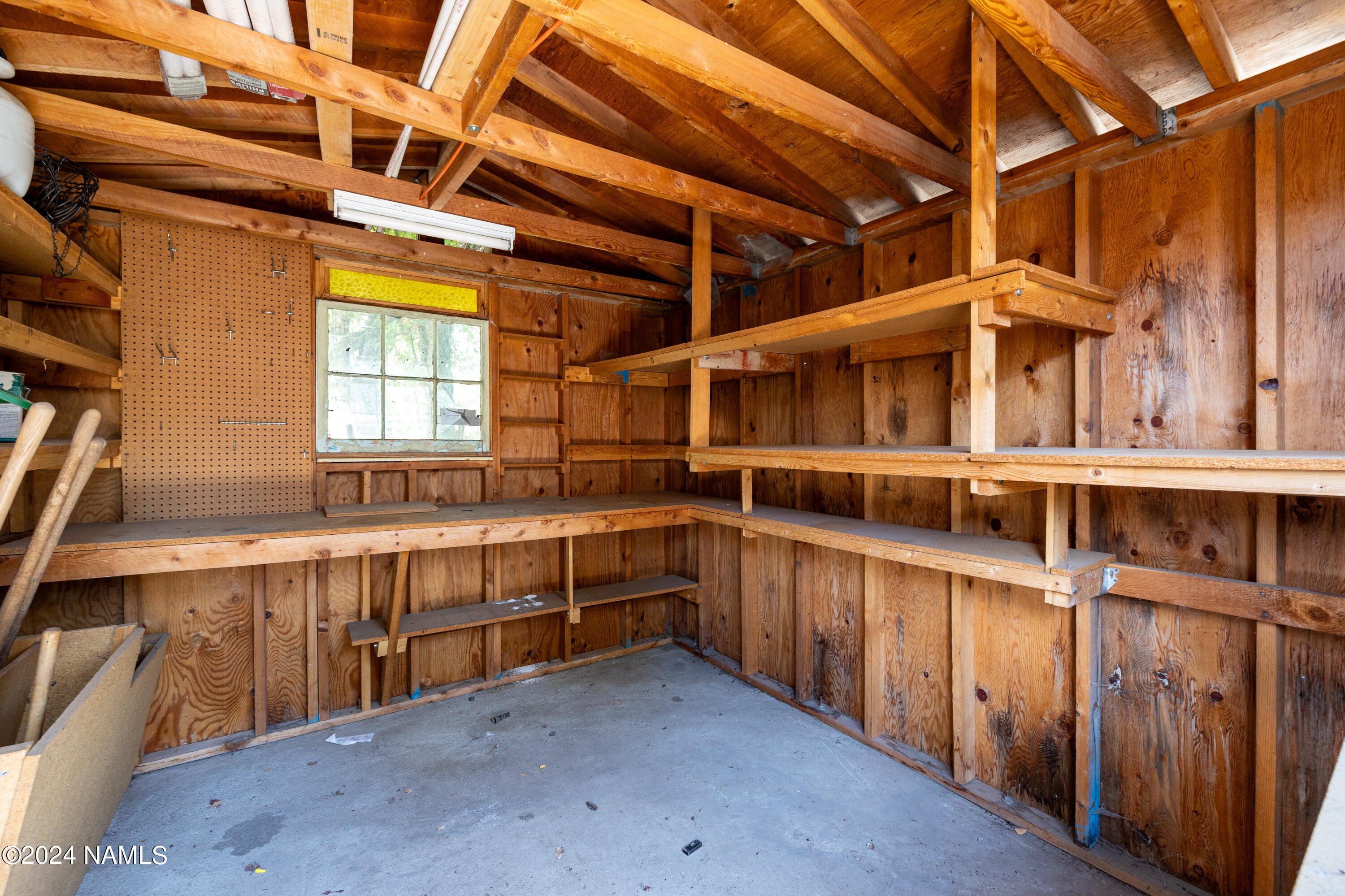 1309 N Navajo Drive