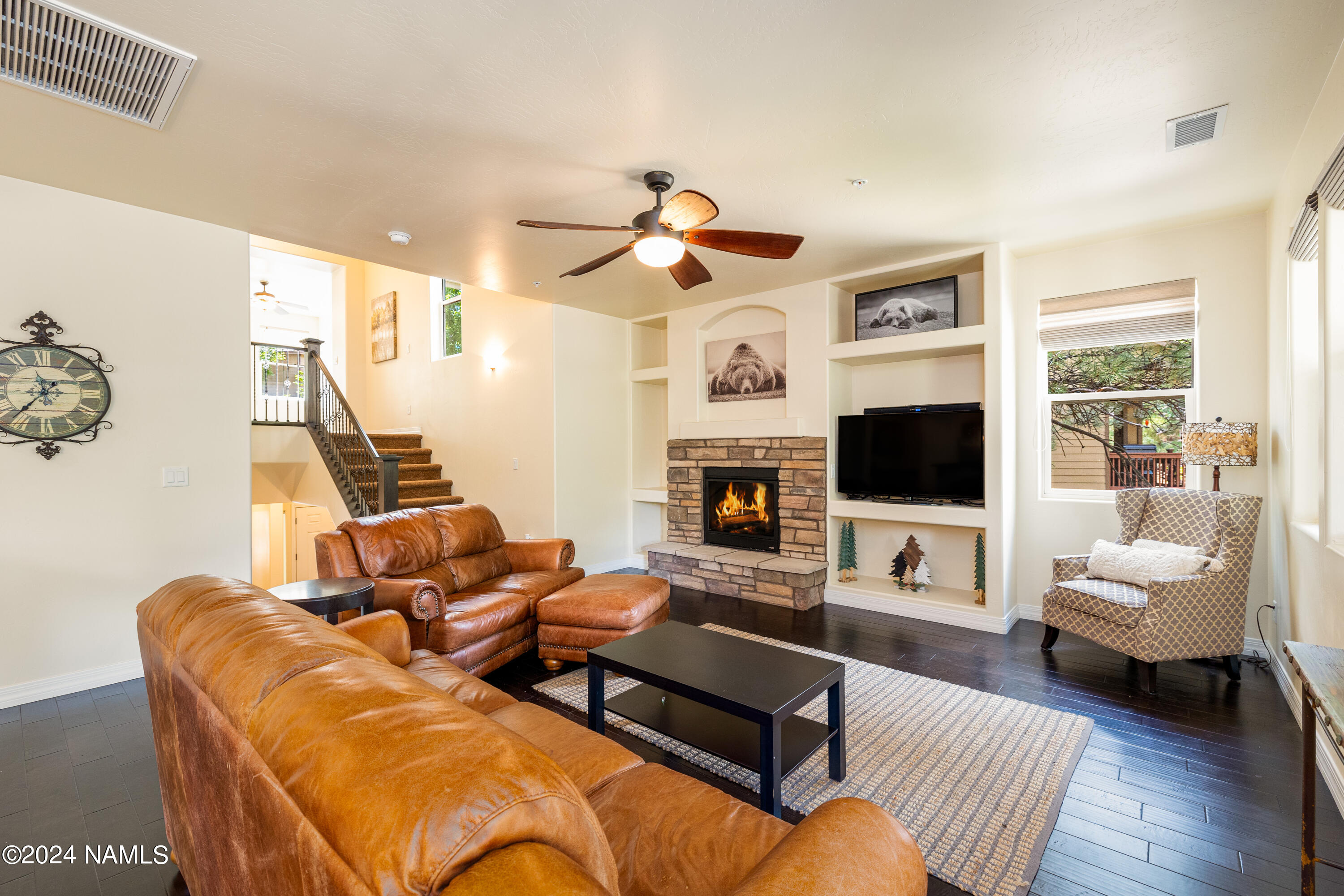 940 E Sterling Lane