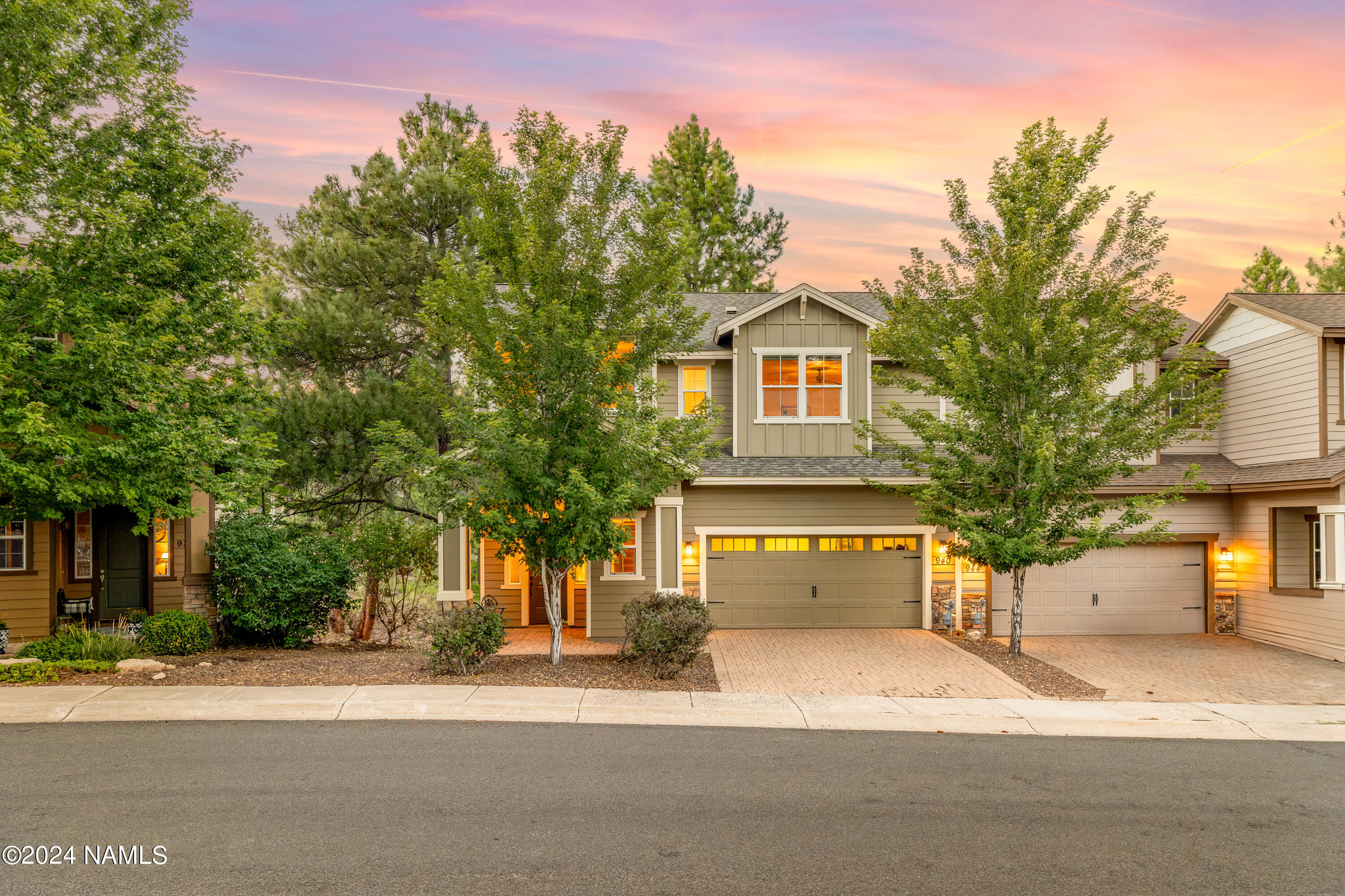 940 E Sterling Lane