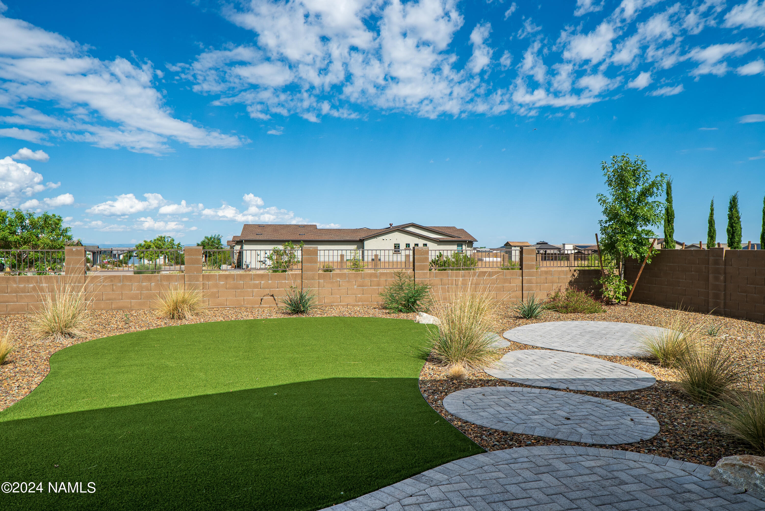 5304 Crescent Edge Drive