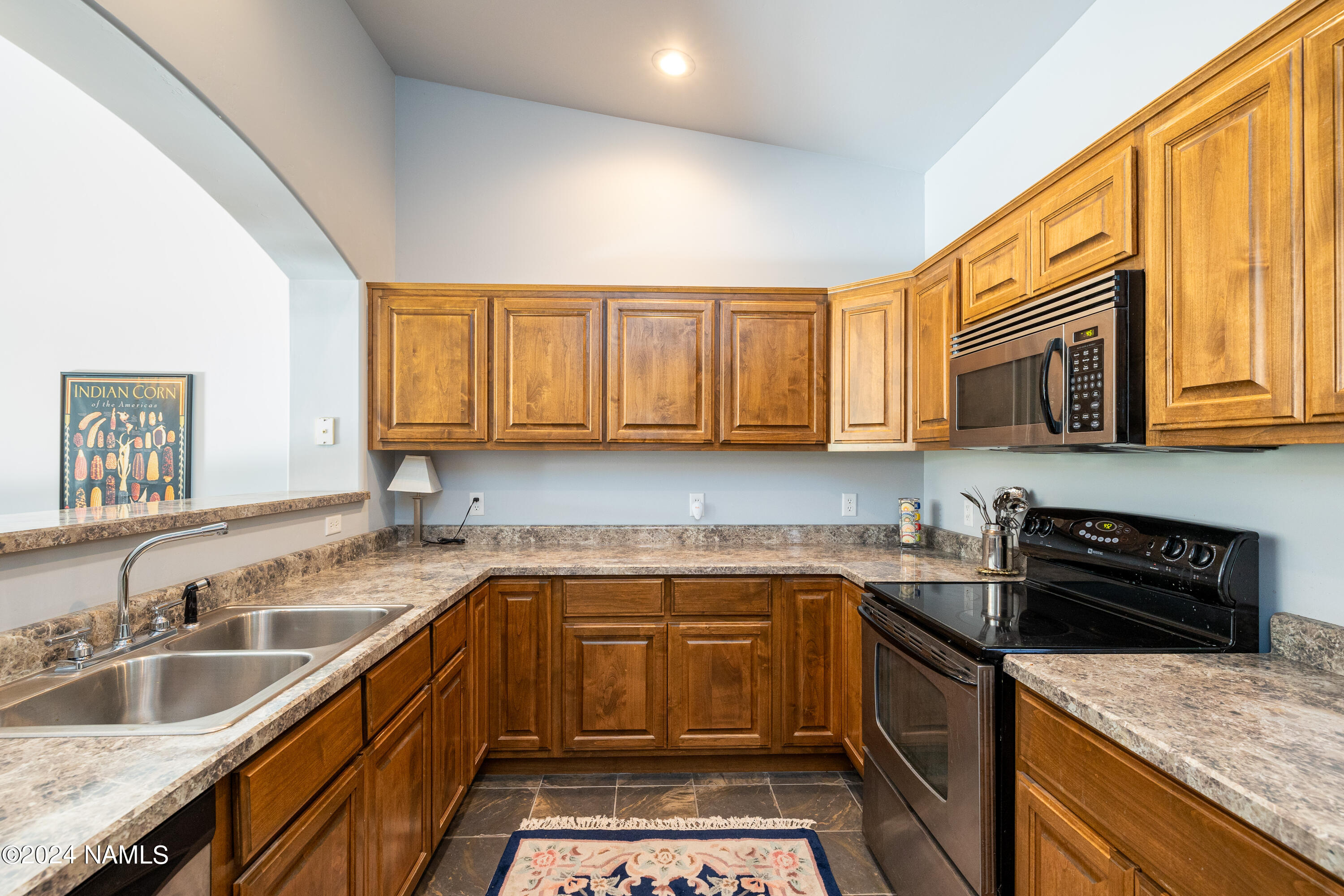 632 Brookline Loop