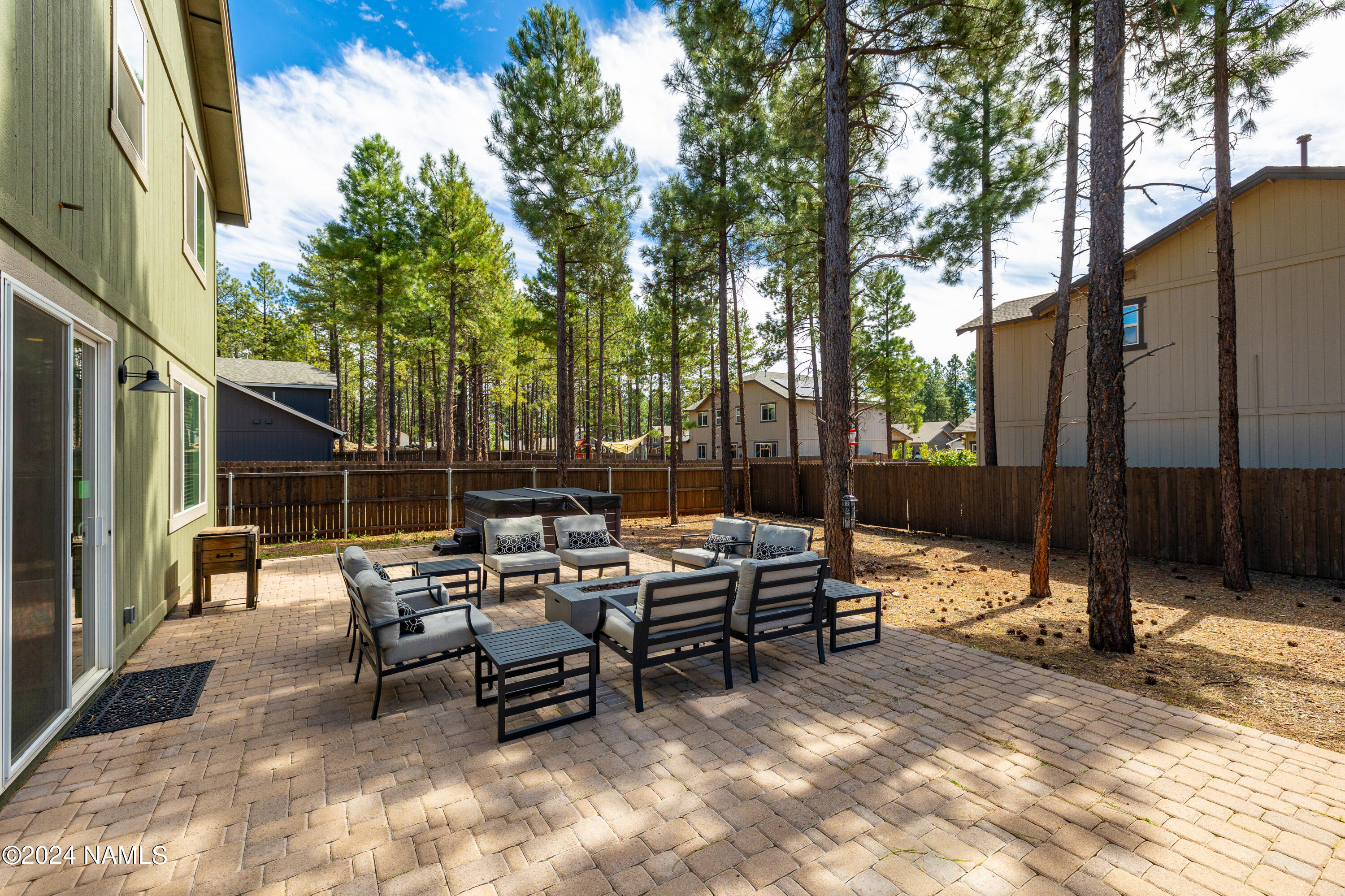 2837 W Hare Drive