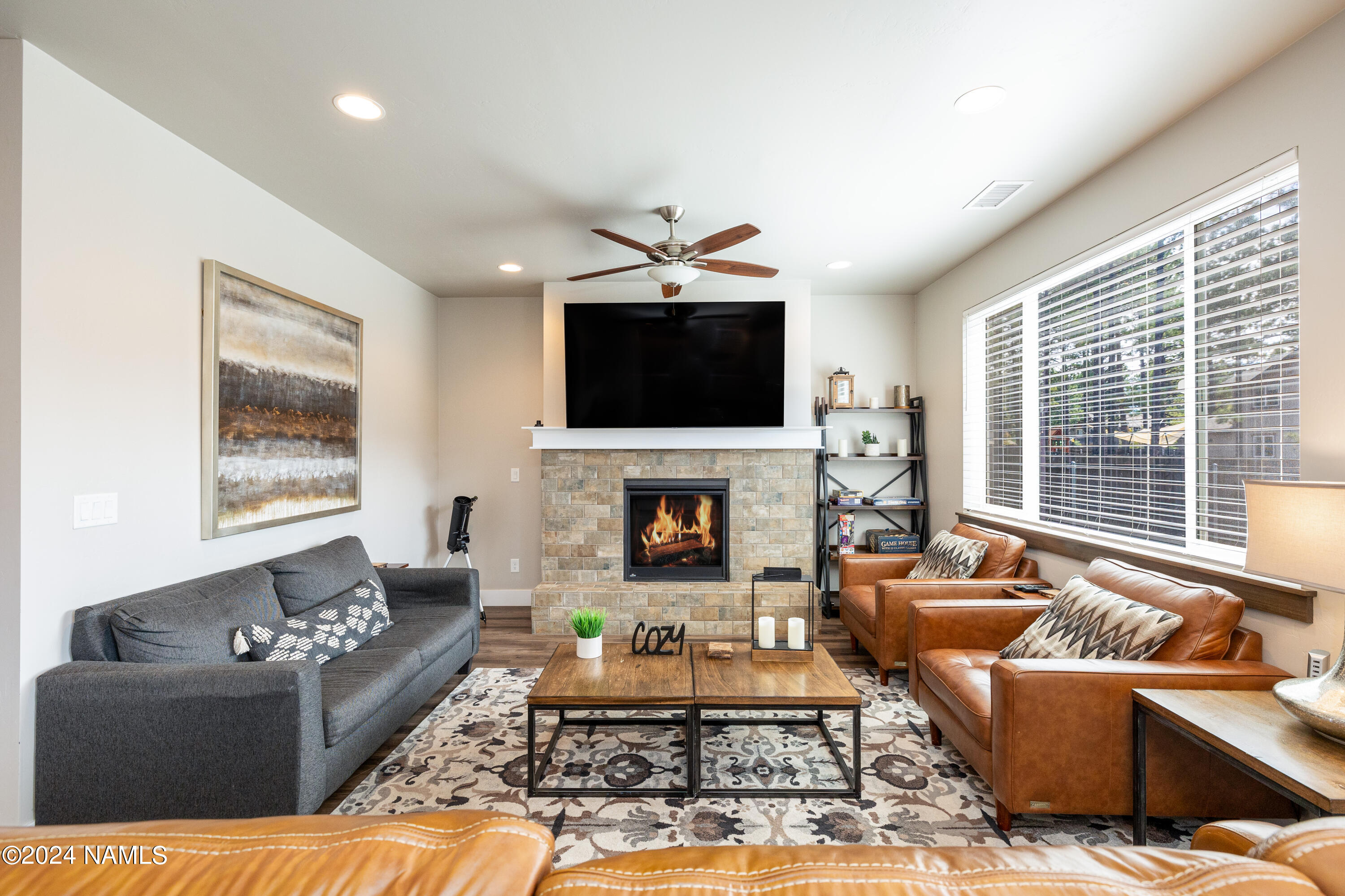 2837 W Hare Drive