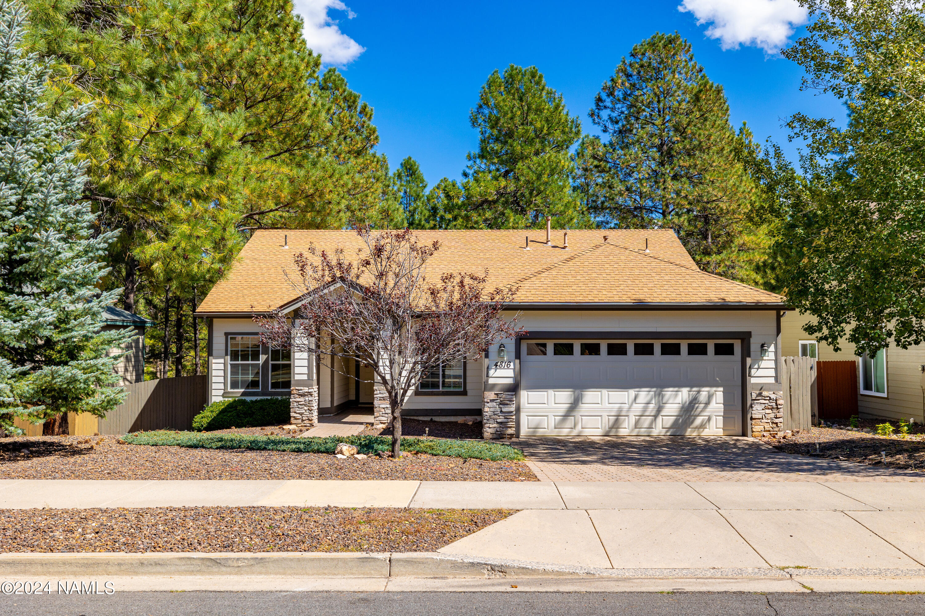 4816 S House Rock Trail