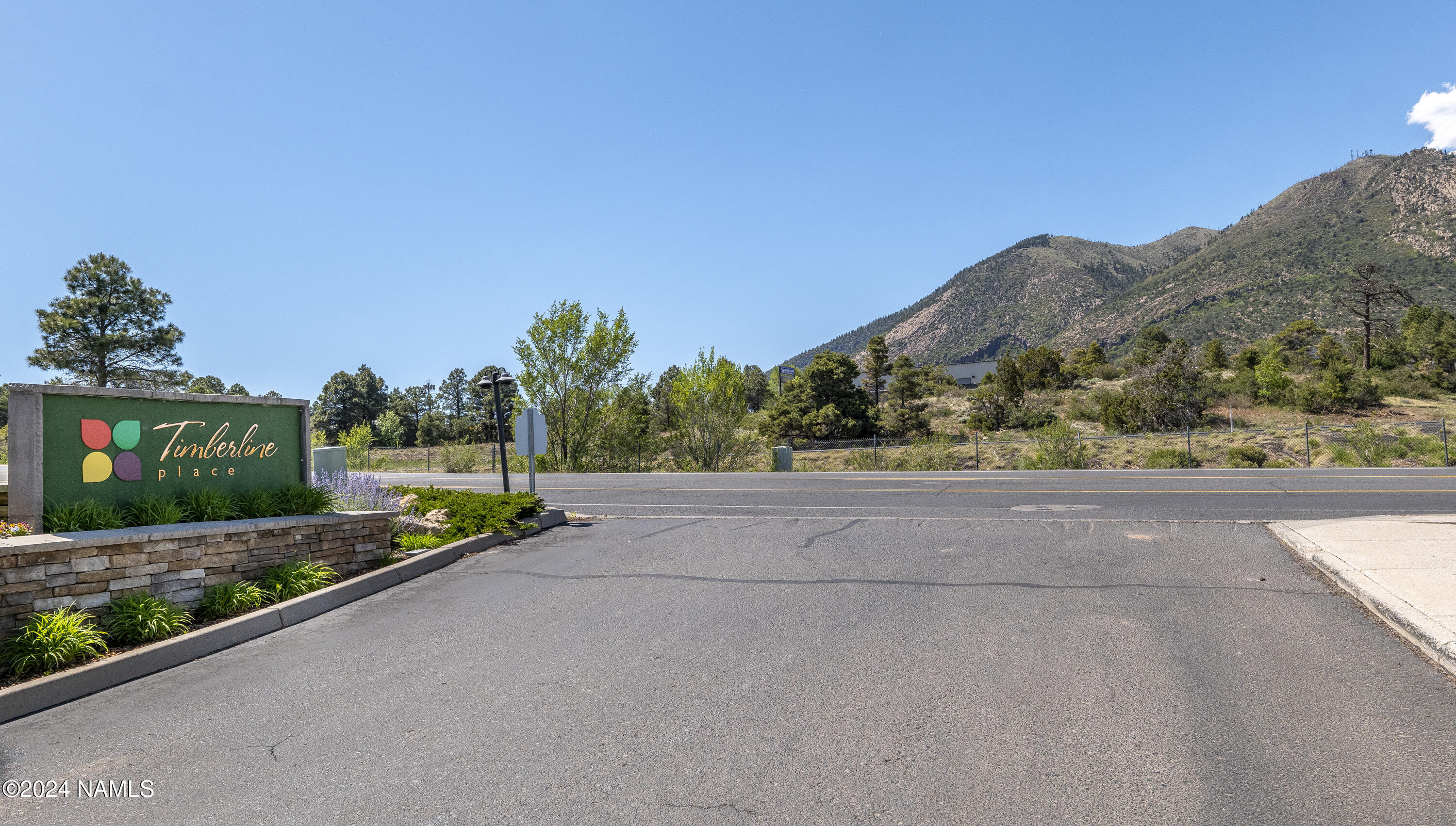 4343 E Soliere Avenue, 2047