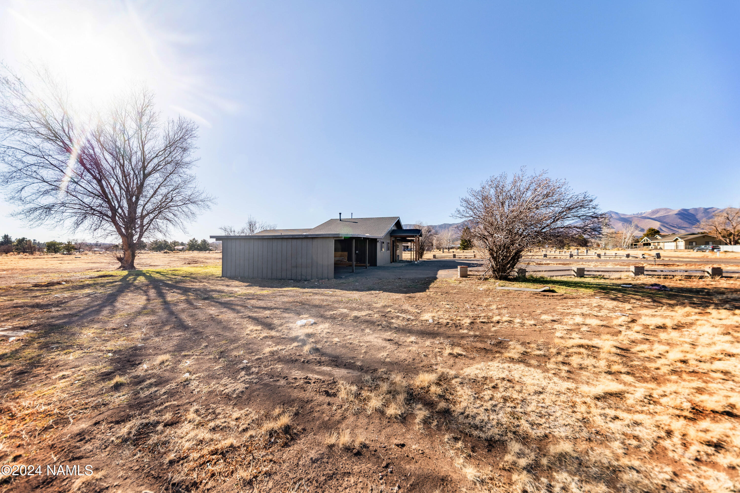 6910 Chris Ln Lane