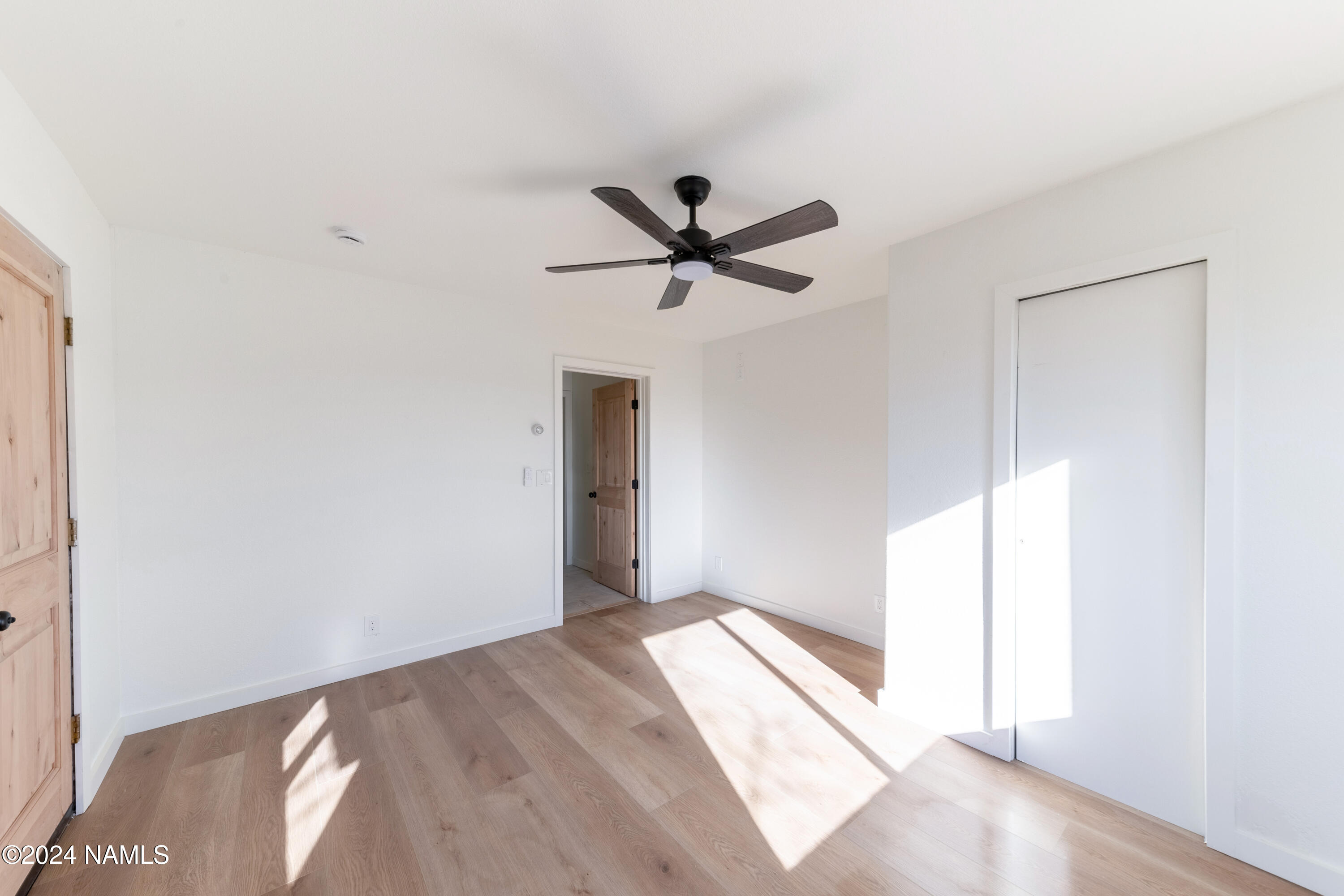 6910 Chris Ln Lane
