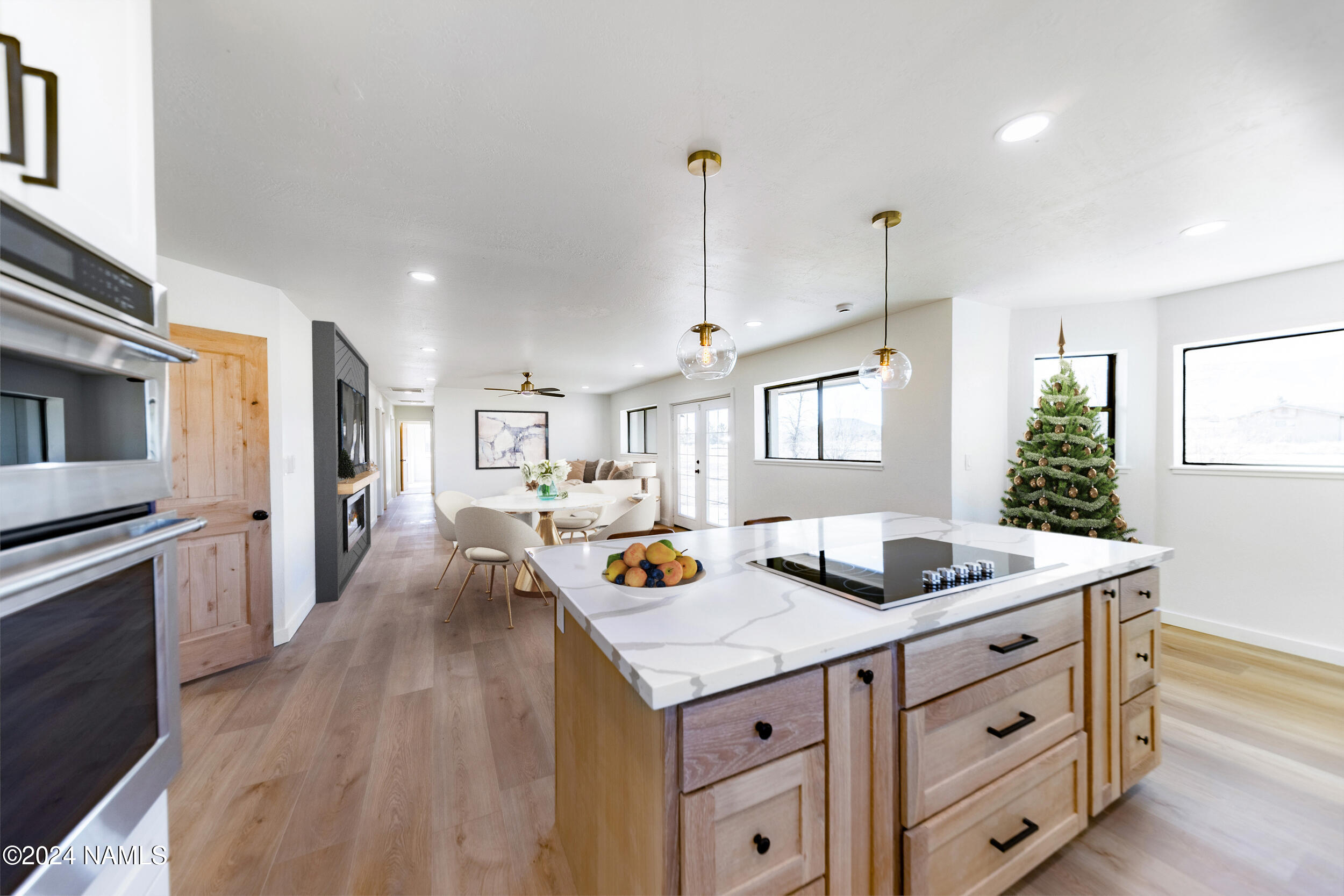 6910 Chris Ln Lane