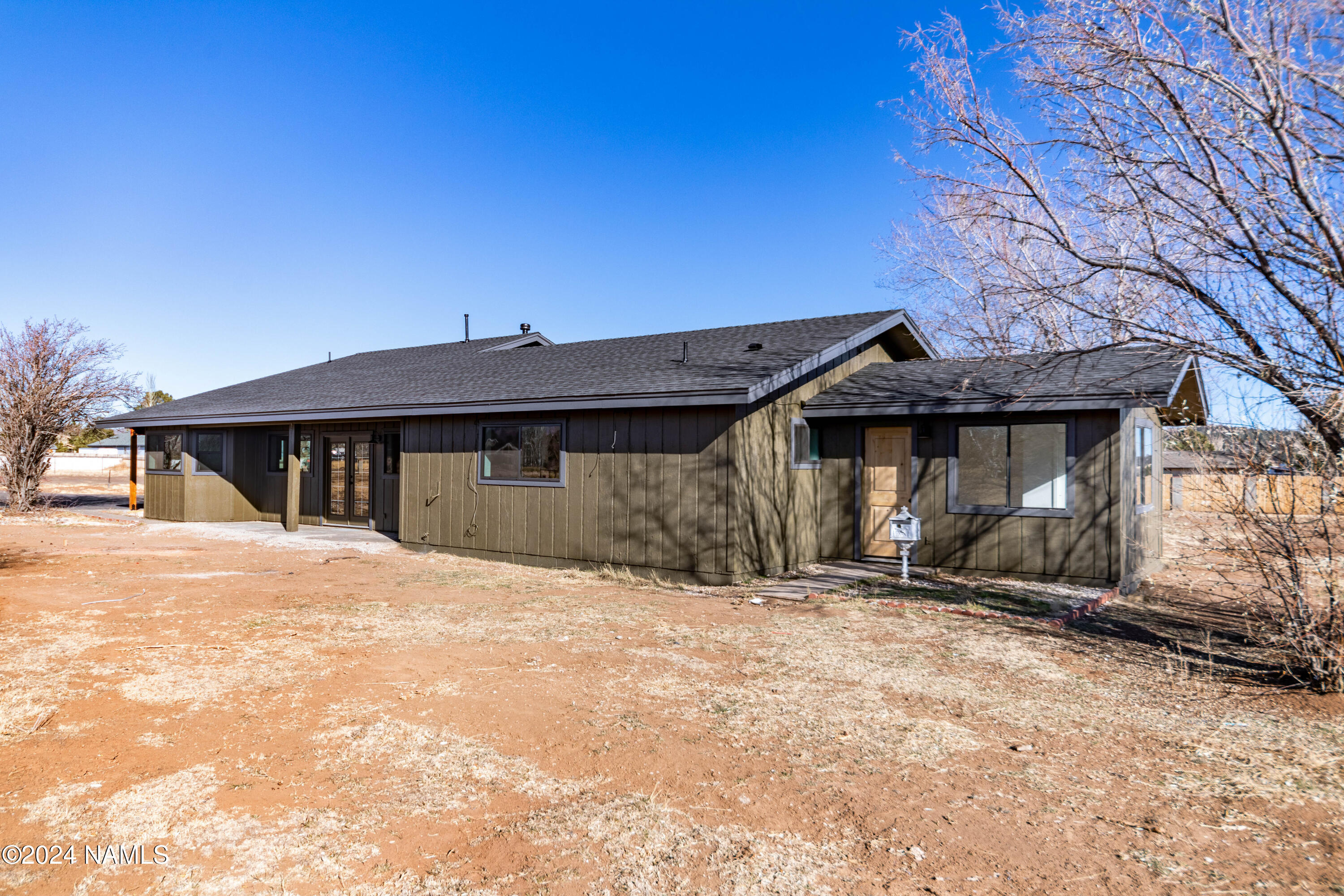 6910 Chris Ln Lane