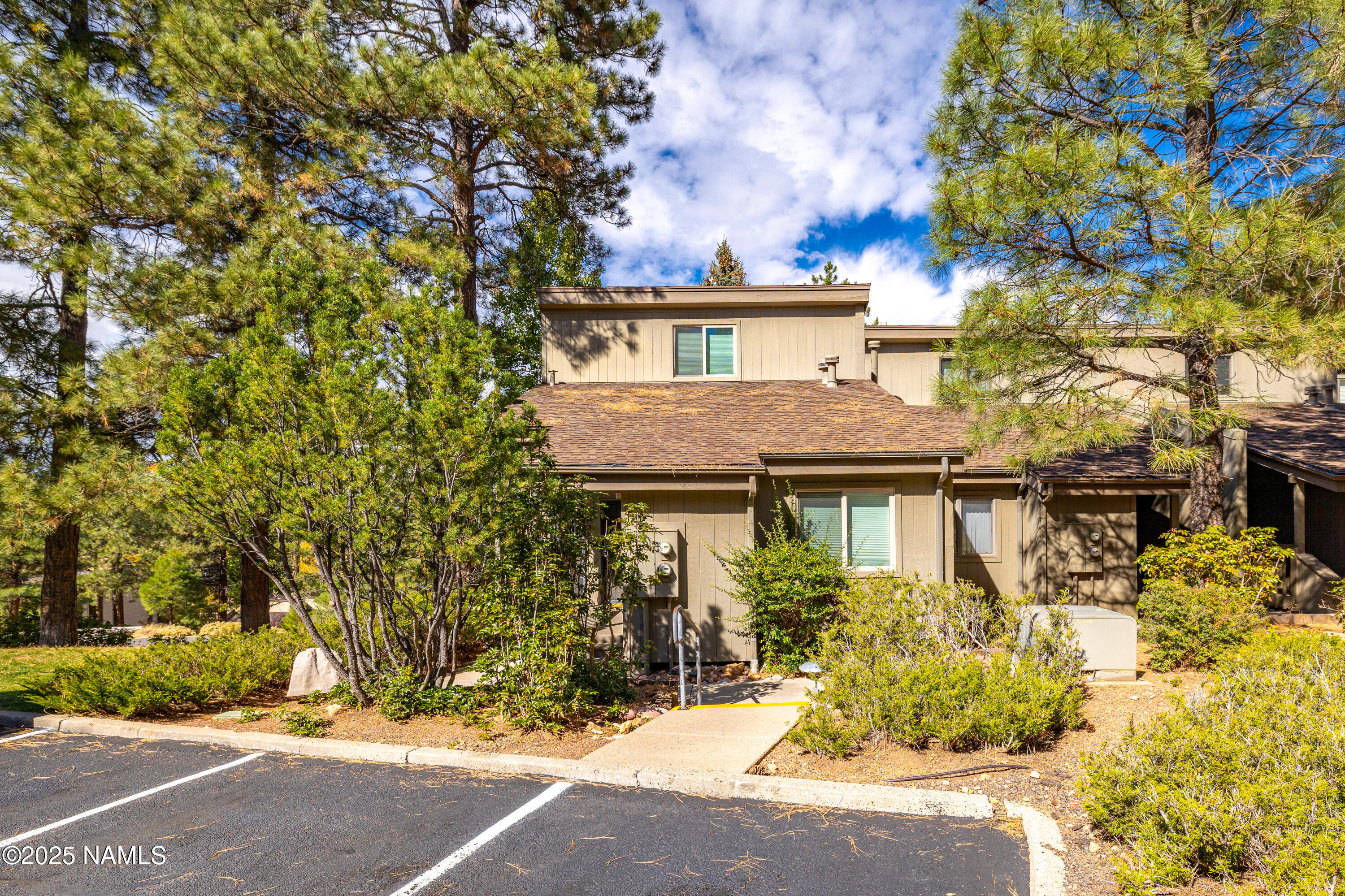 2605 N Pinon Ridge Drive, 567