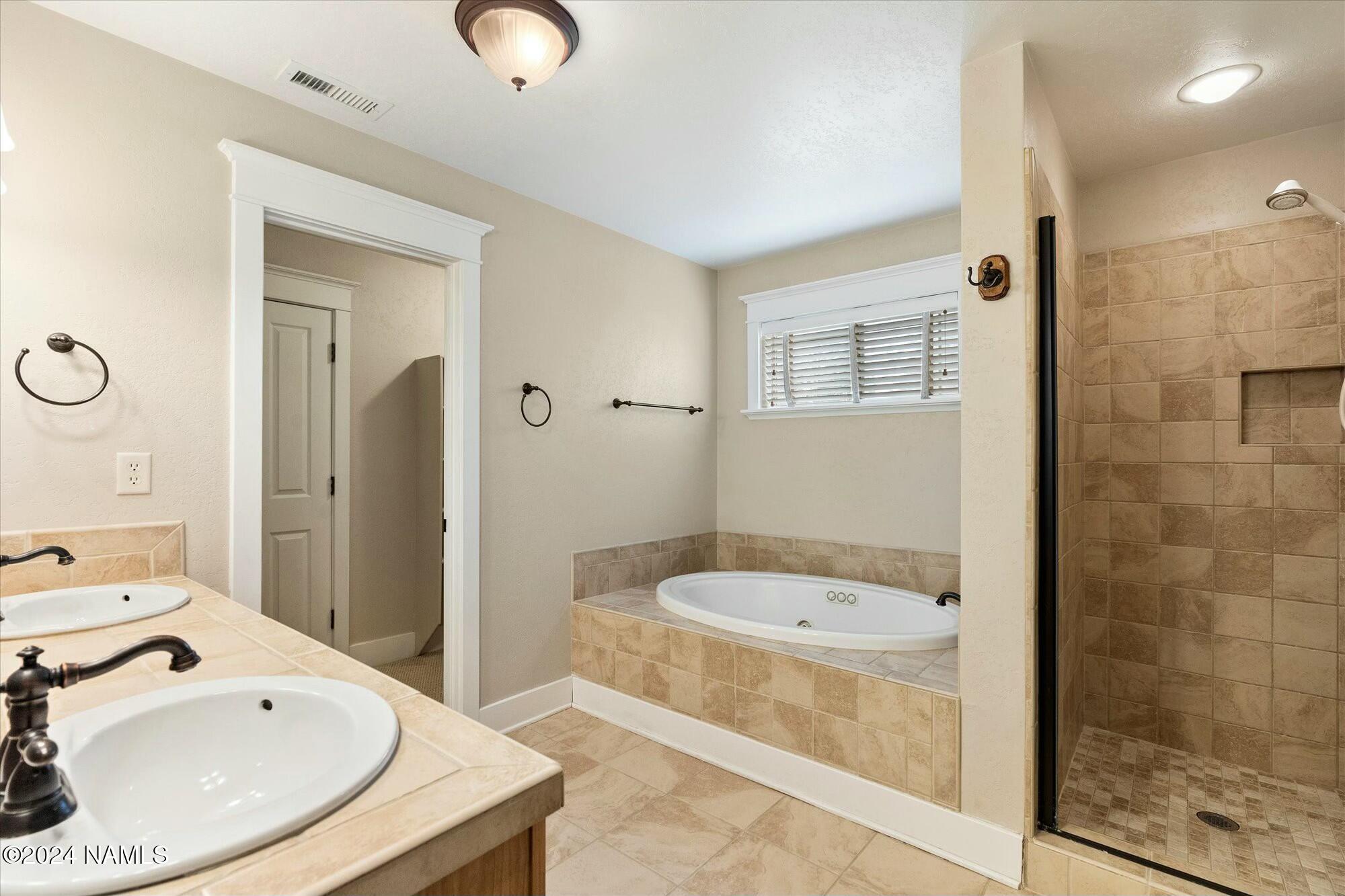 4672 S House Rock Trail