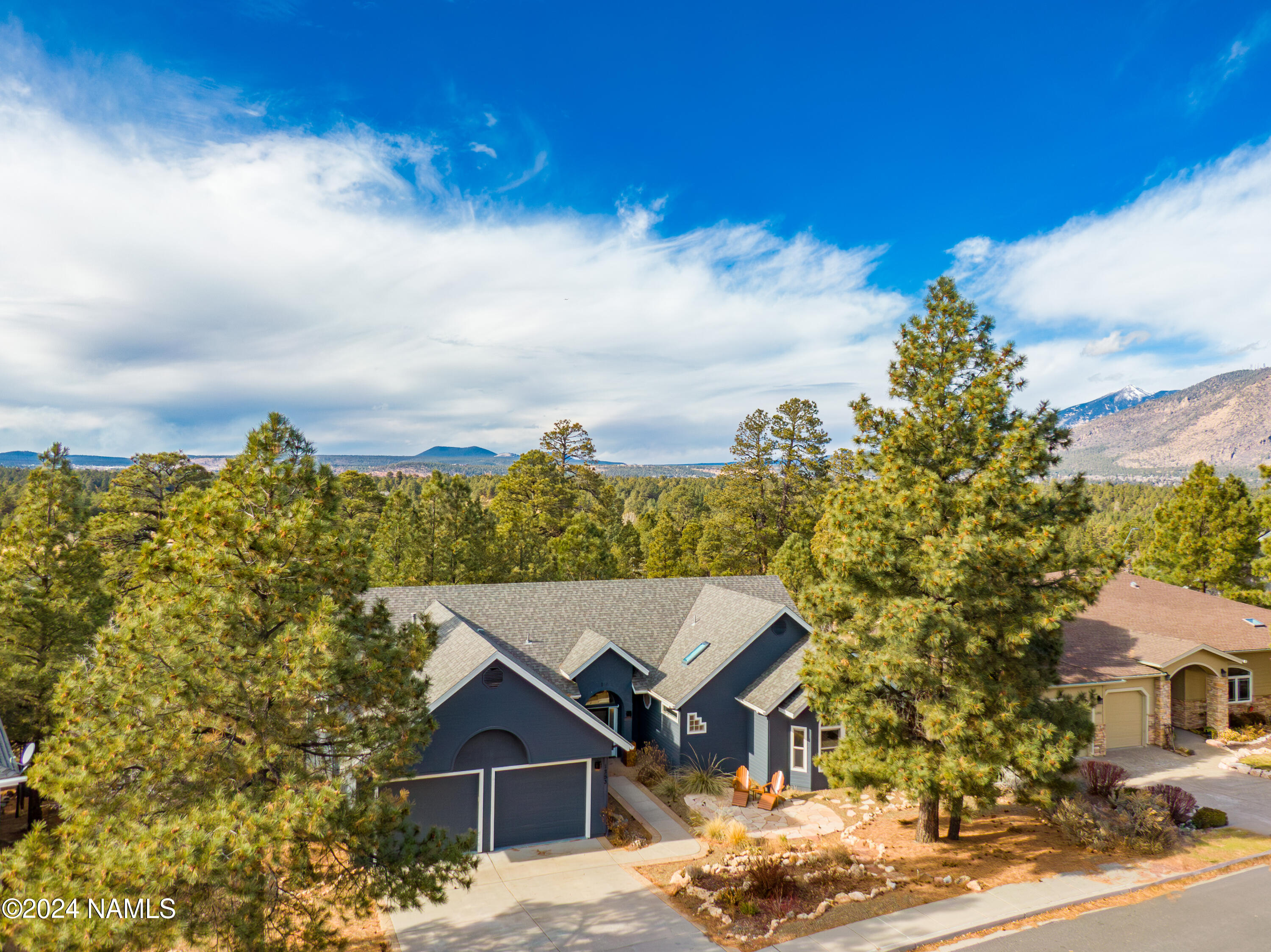 1253 N Fox Hill Road
