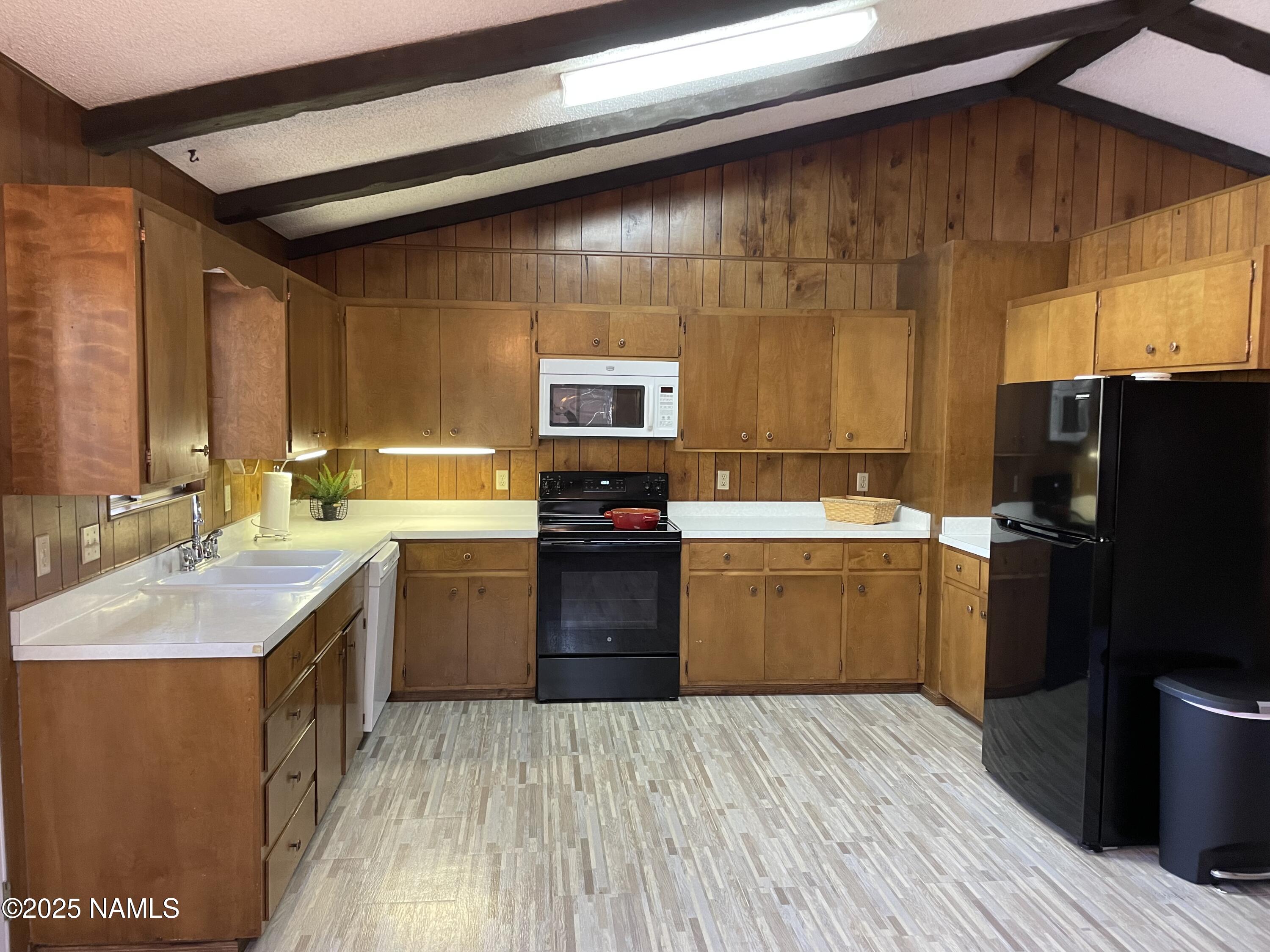 2411 Black Falls Trail