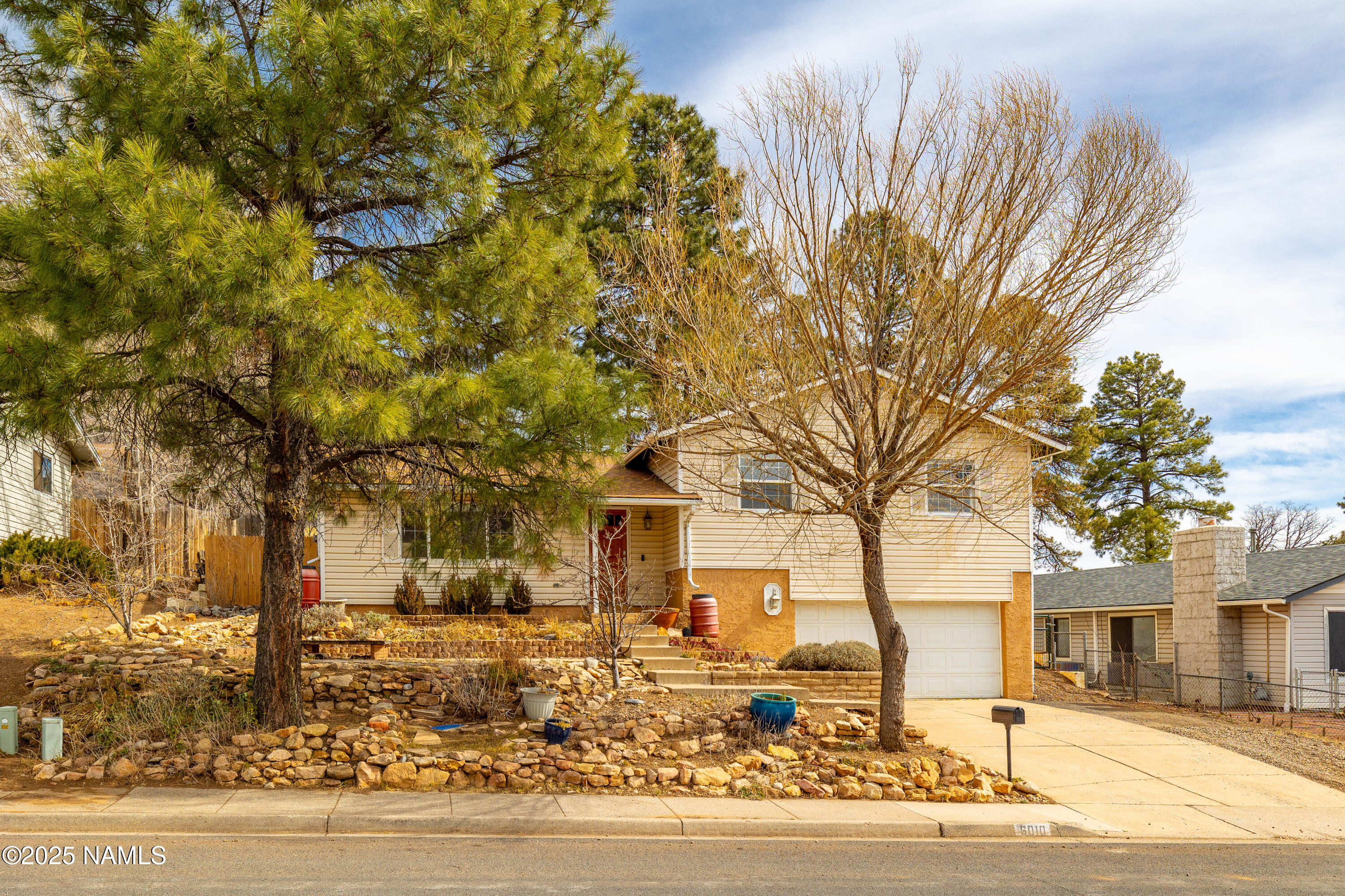 6010 N Dodge Avenue
