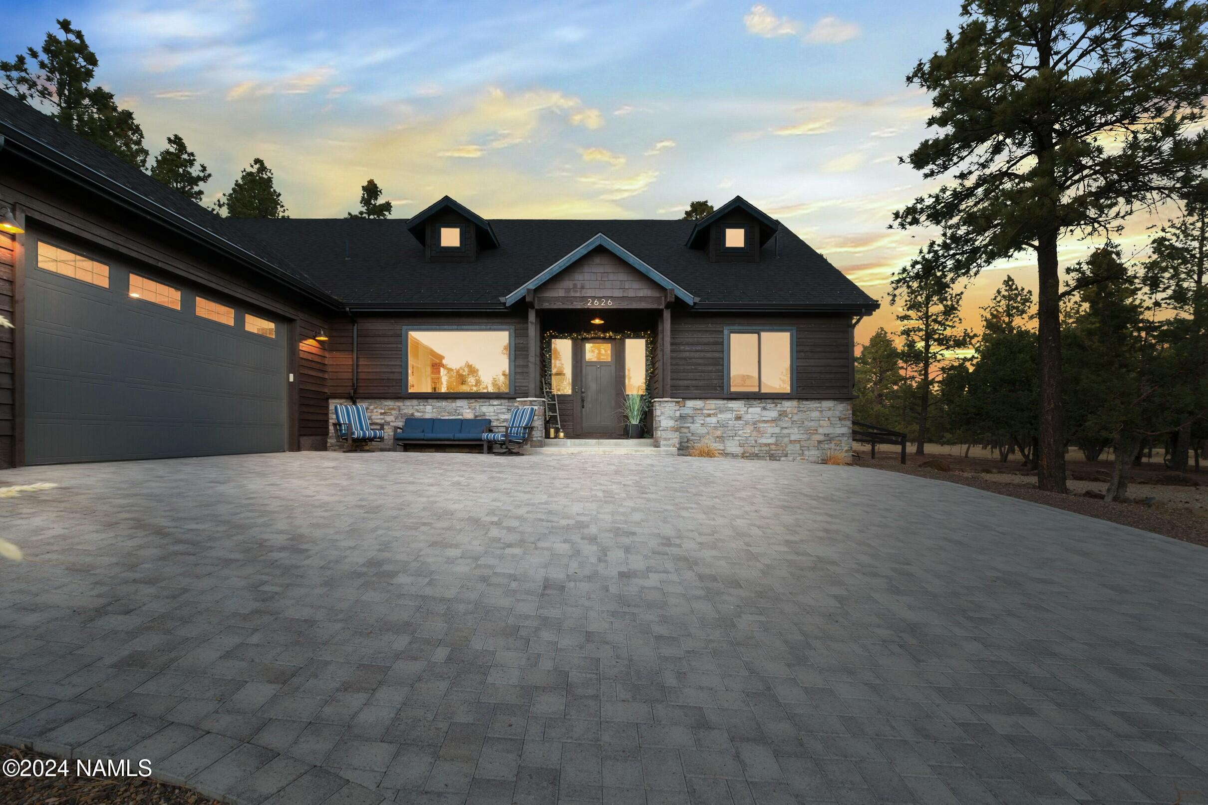 2626 Ridgewood Way
