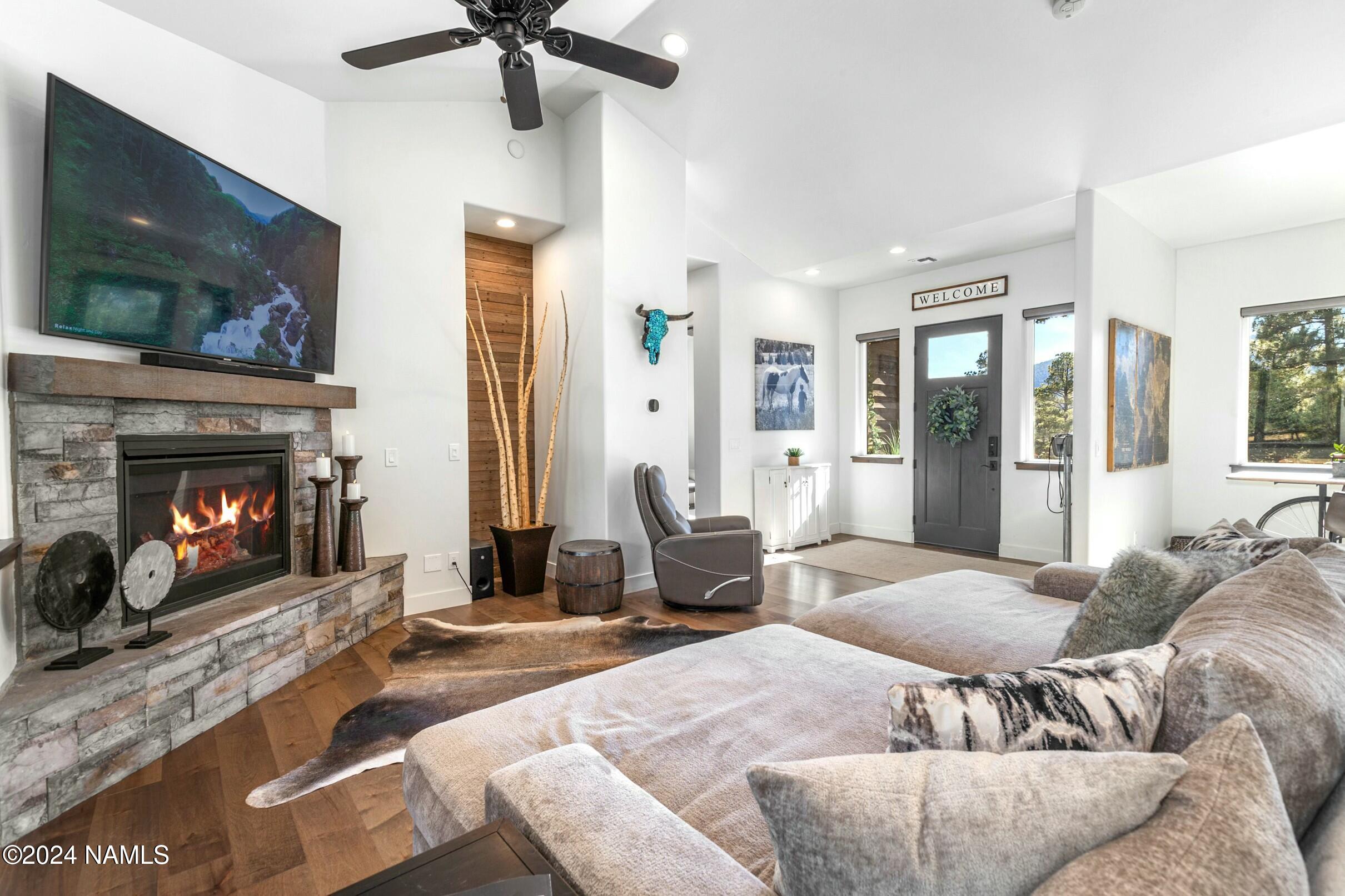 2626 Ridgewood Way