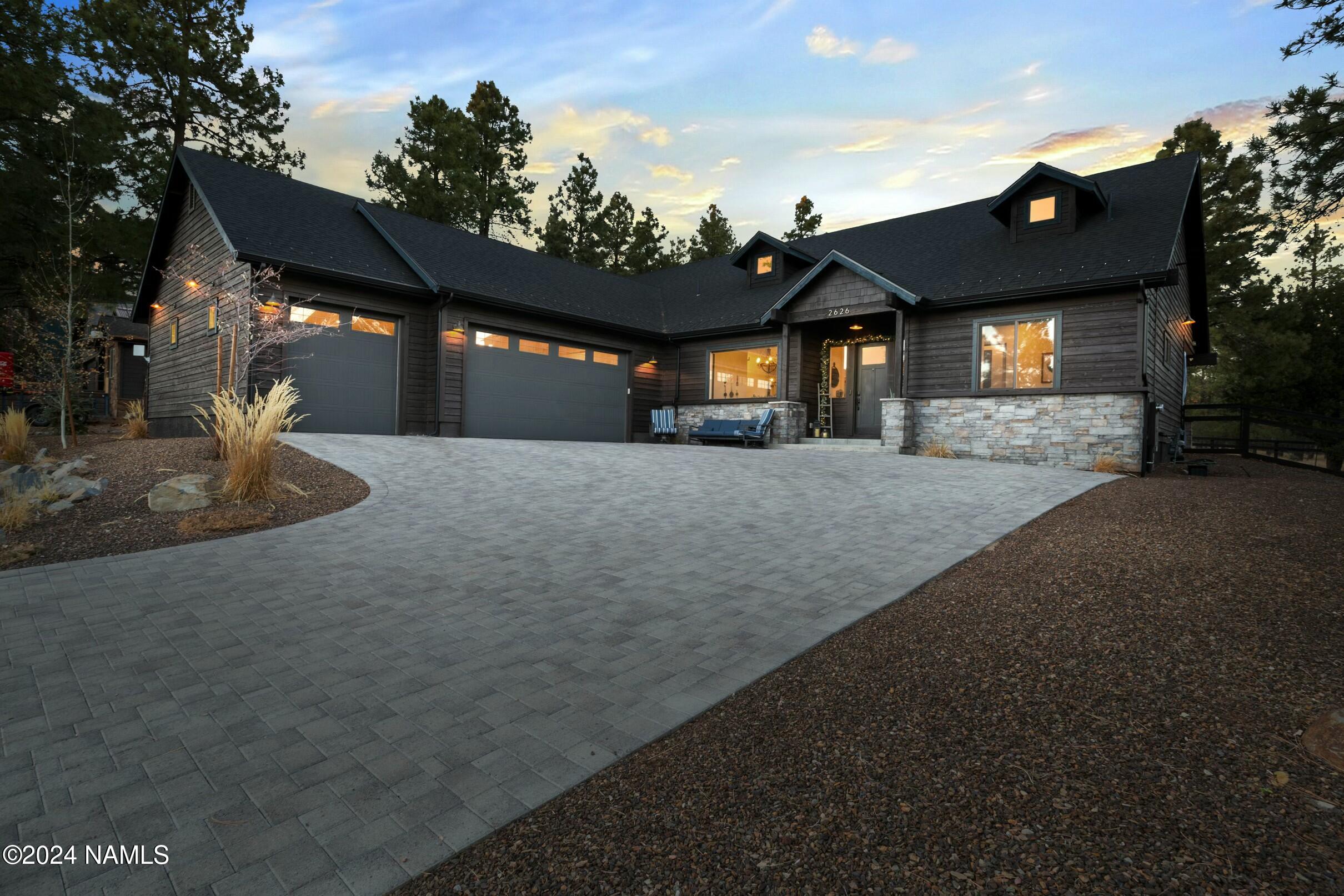 2626 Ridgewood Way